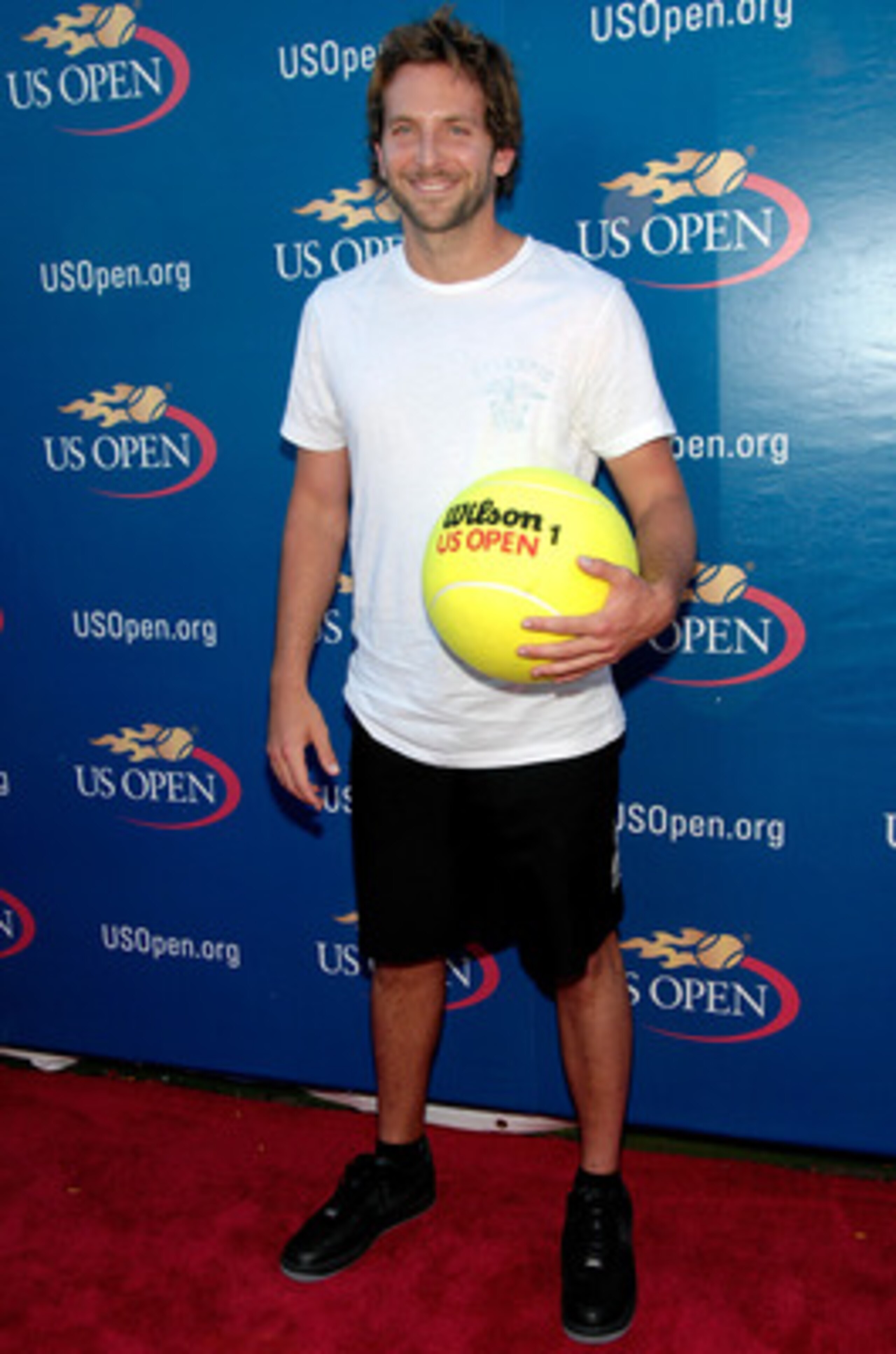 NEW YORK - SEPTEMBER 08:  Bradley Cooper arrives at the Buzz Party prior to the men's final at the USTA Billie Jean King National Tennis Center on September 8, 2008 in the Flushing neighborhood of the Queens borough of New York City.  (Photo by Gary Gersh