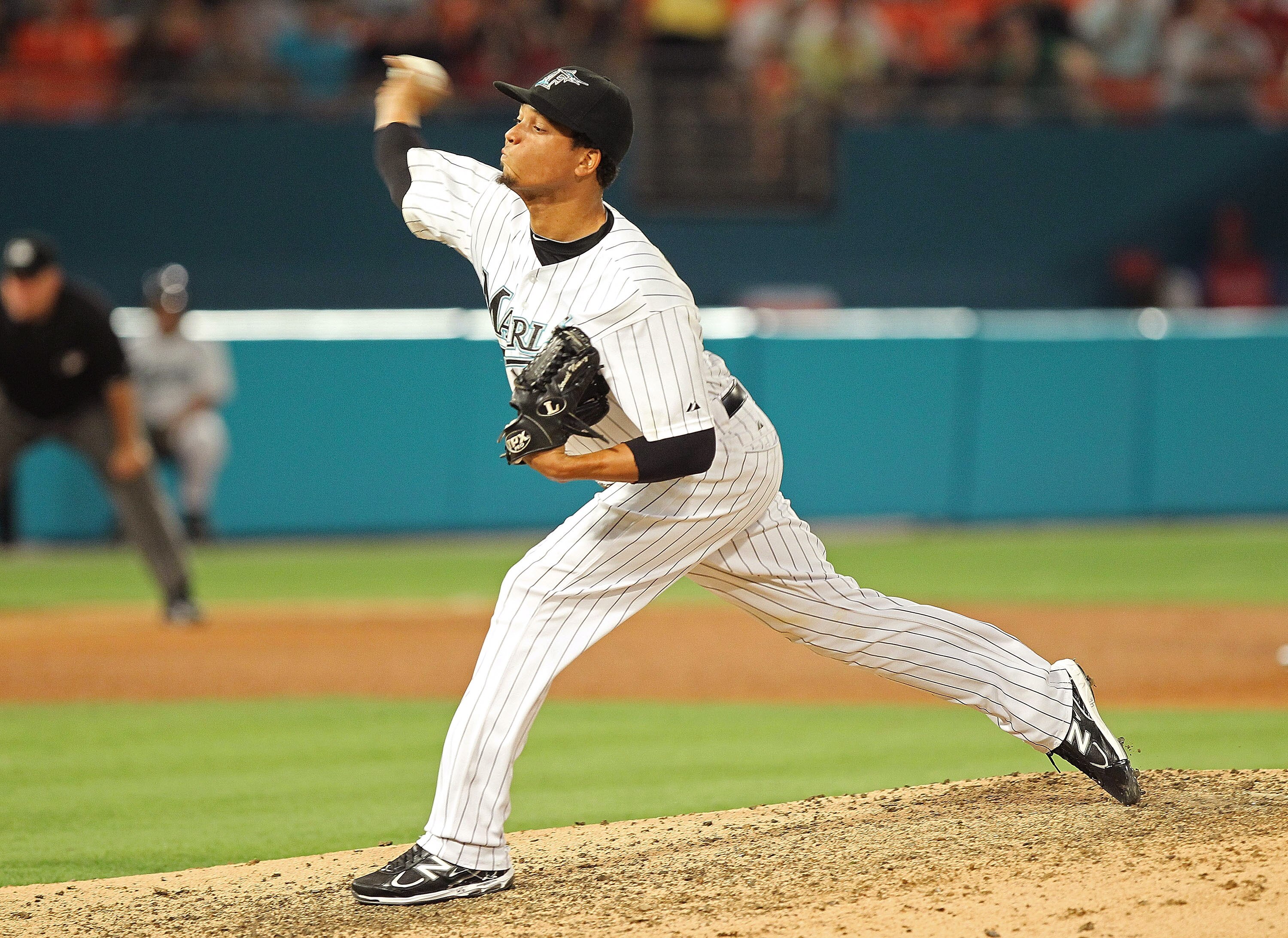 MIAMI GARDENS, FL - MAY 10:  Leo Nunez #46 of the Florida Marlins pitches during a game against the Philadelphia Phillies at Sun Life Stadium on May 10, 2011 in Miami Gardens, Florida.  (Photo by Mike Ehrmann/Getty Images)