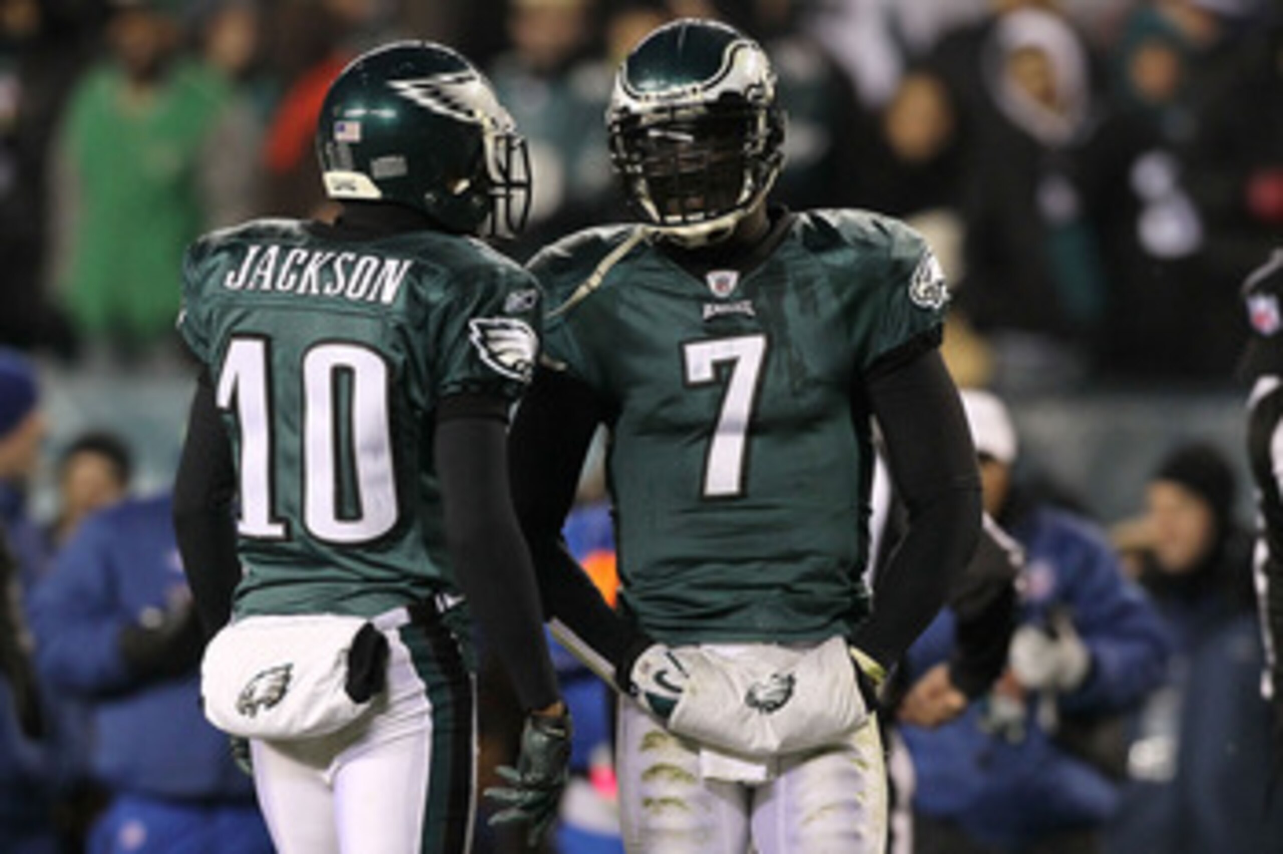 PHILADELPHIA, PA - DECEMBER 02:  Quarterback Michael Vick #7 and DeSean Jackson #10 of the Philadelphia Eagles talk on the field against the Houston Texans at Lincoln Financial Field on December 2, 2010 in Philadelphia, Pennsylvania.  (Photo by Jim McIsaa
