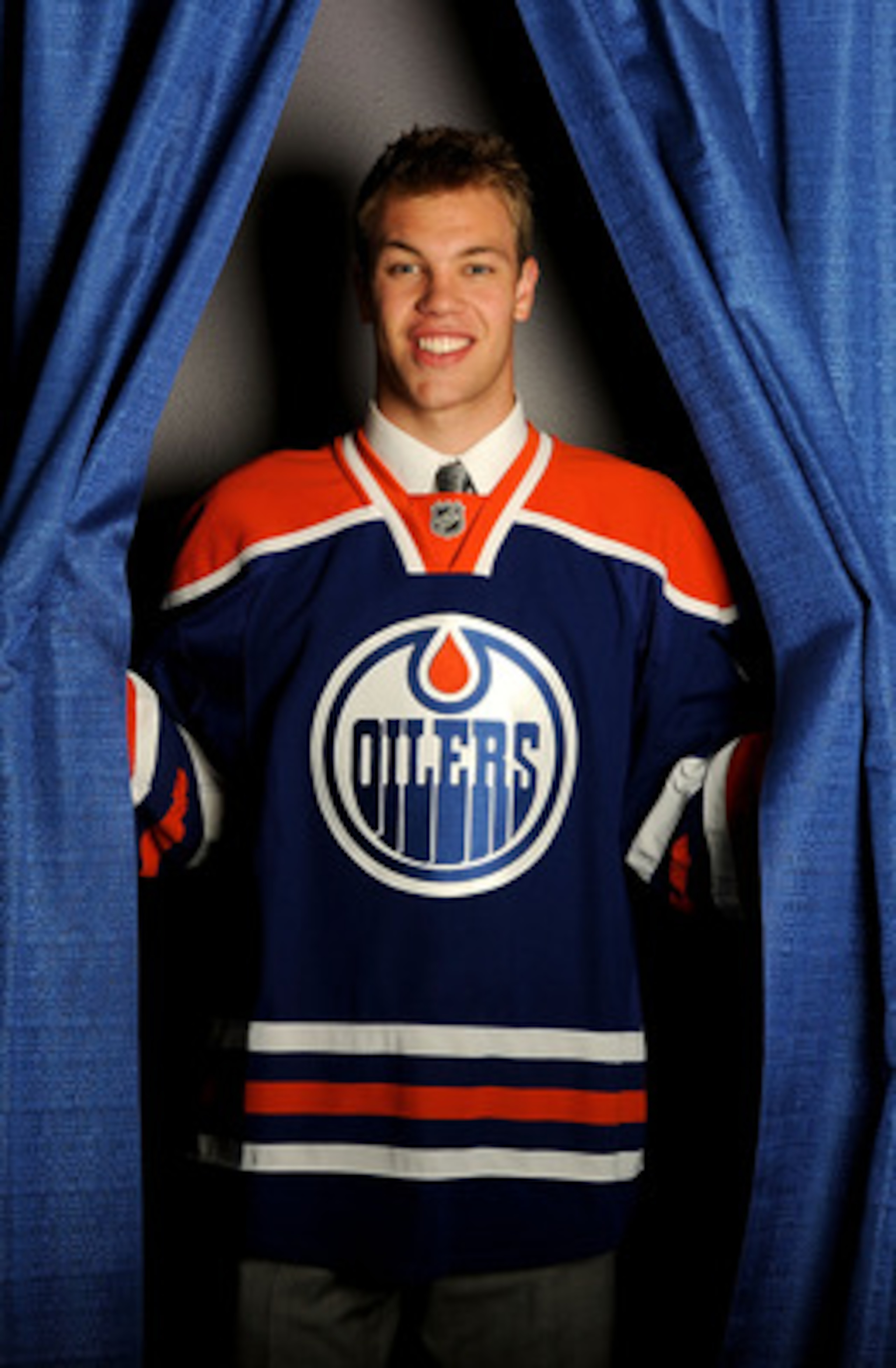 LOS ANGELES, CA - JUNE 25:  Taylor Hall, drafted first overall by the Edmonton Oilers, poses for a portrait during the 2010 NHL Entry Draft at Staples Center on June 25, 2010 in Los Angeles, California.  (Photo by Harry How/Getty Images)