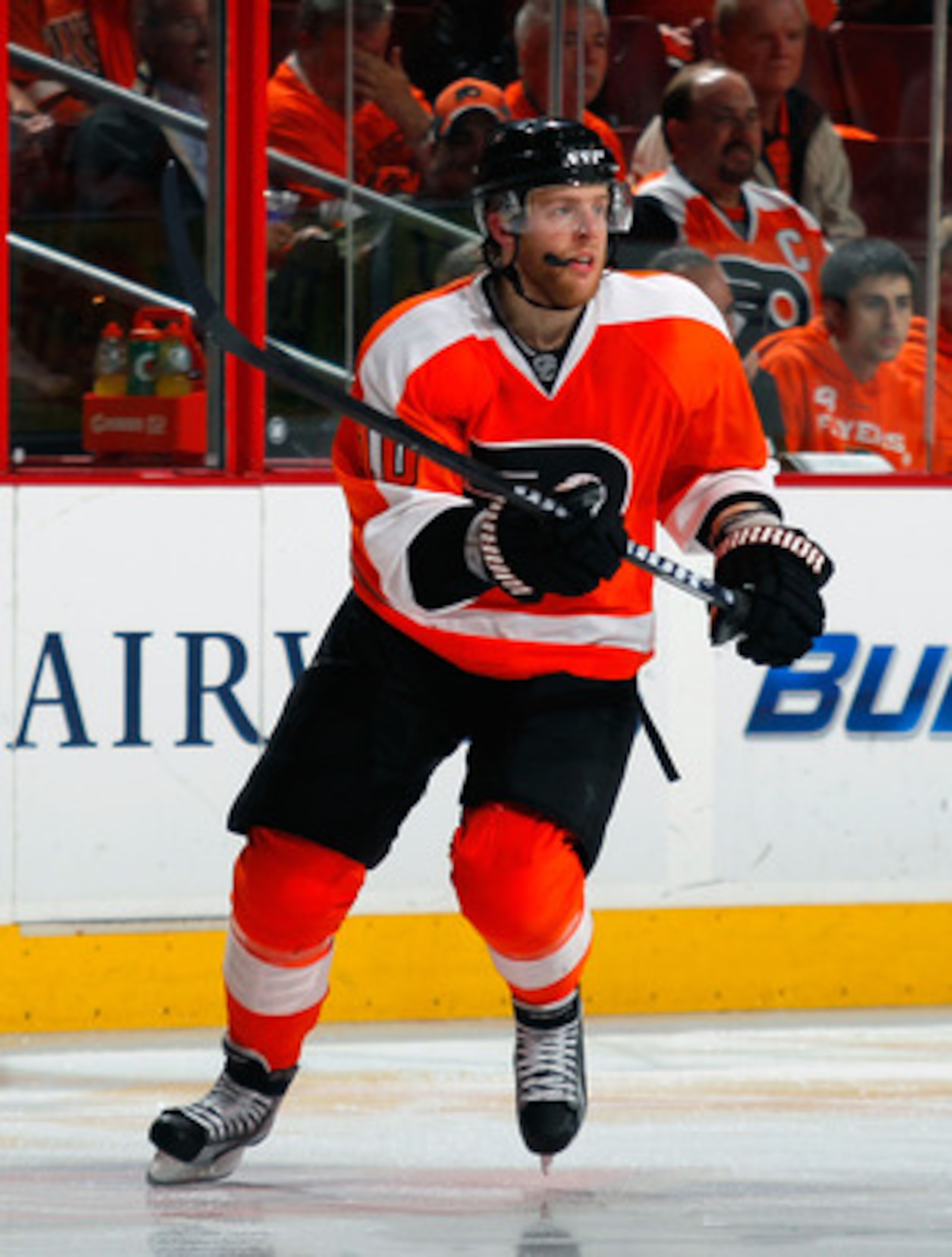 PHILADELPHIA, PA - MAY 02:  Kris Versteeg #10 of the Philadelphia Flyers skates in Game Two of the Eastern Conference Semifinals against the Boston Bruins during the 2011 NHL Stanley Cup Playoffs at Wells Fargo Center on May 2, 2011 in Philadelphia, Penns