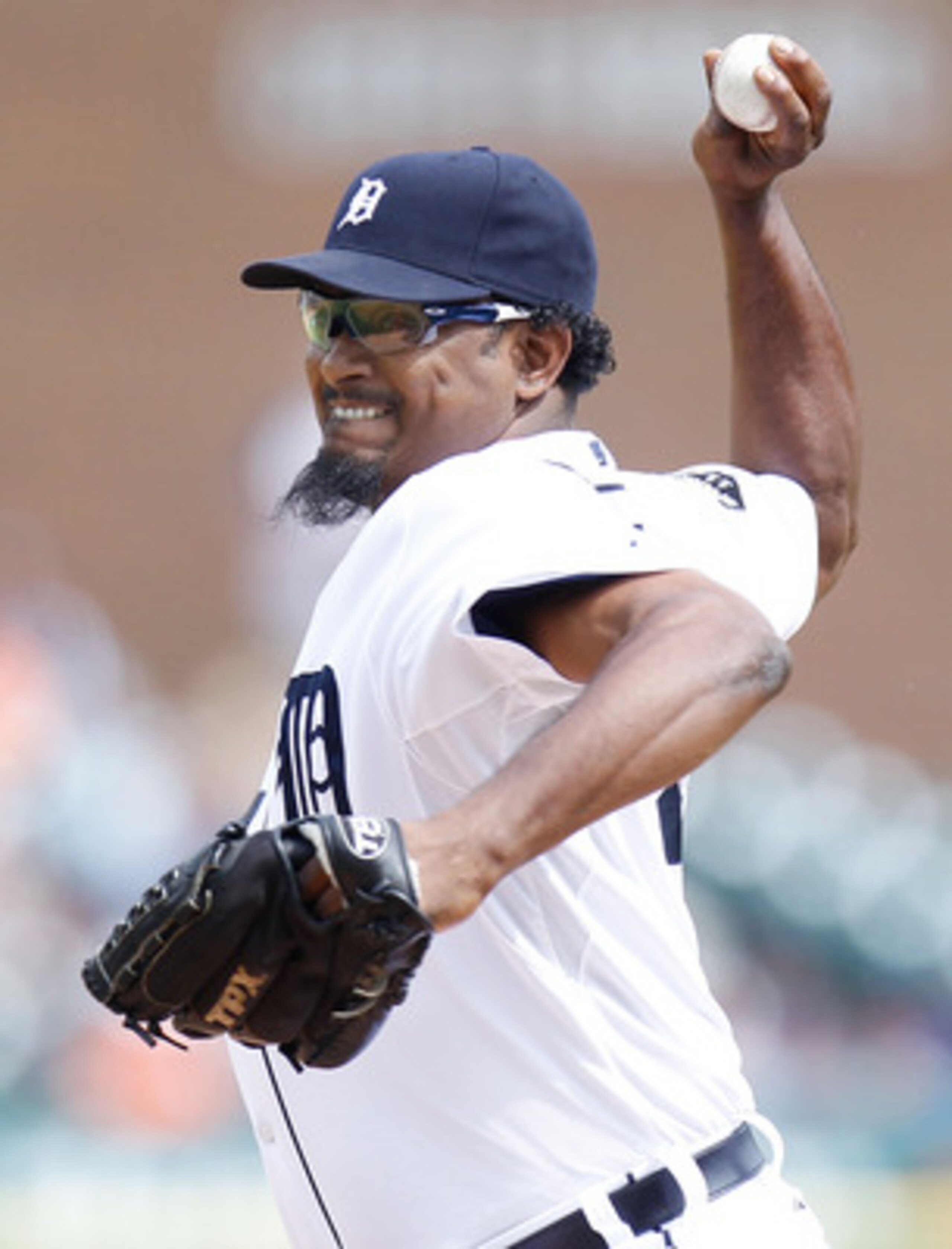 DETROIT, MI - JUNE 16: Jose Valverde #46 of the Detroit Tigers throws a ninth inning pitch while playing the Cleveland Indians at Comerica Park on June 16, 2011 in Detroit, Michigan. Detroit won the game 6-2. (Photo by Gregory Shamus/Getty Images)