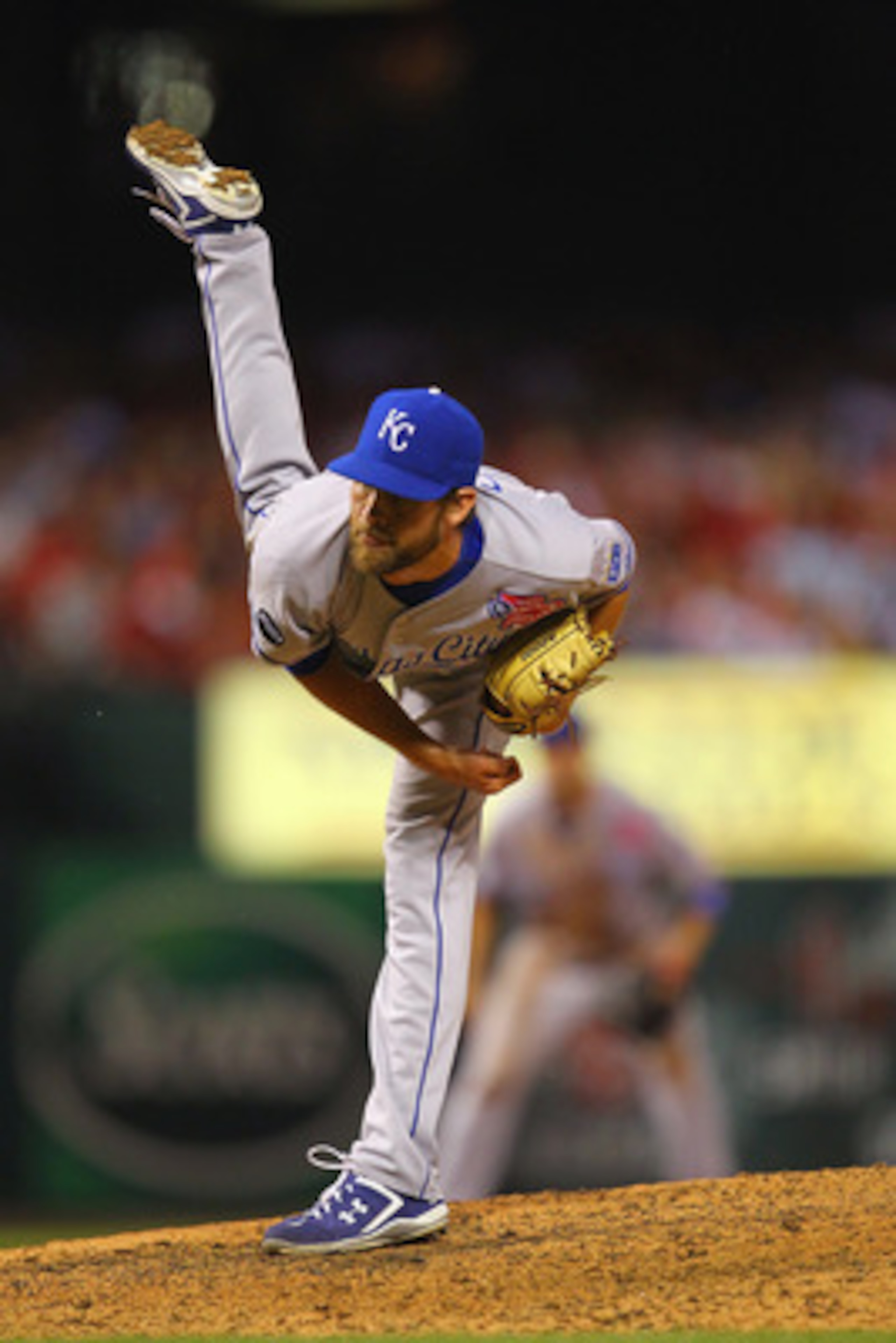 ST. LOUIS, MO - JUNE 17: Reliever Aaron Crow #43 of the Kansas City Royals pitches against the St. Louis Cardinals at Busch Stadium on June 17, 2011 in St. Louis, Missouri.  (Photo by Dilip Vishwanat/Getty Images)