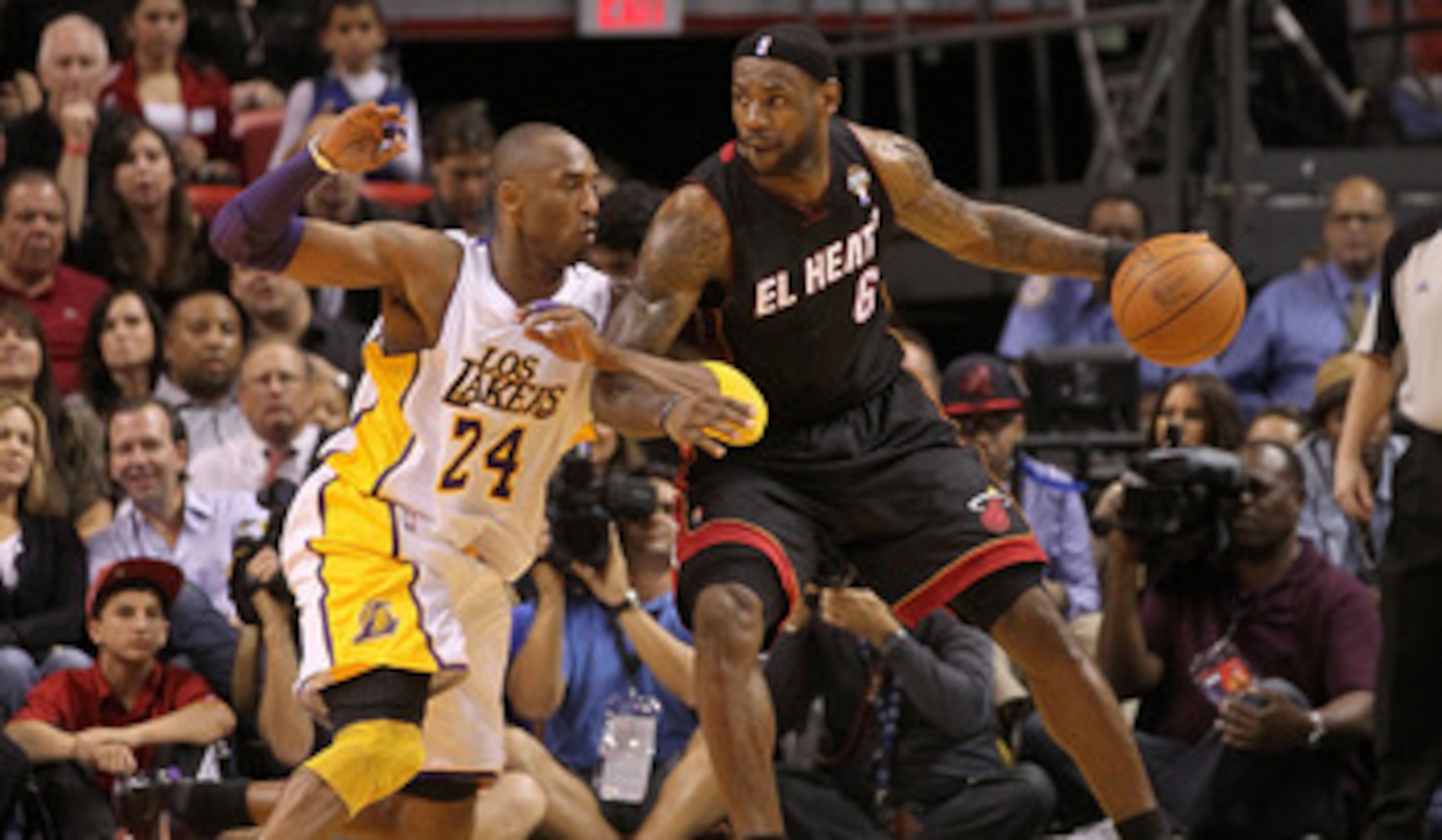 MIAMI, FL - MARCH 10:  LeBron James #6 of the Miami Heat posts up Kobe Bryant #24 of  the Los Angeles Lakers  during a game at American Airlines Arena on March 10, 2011 in Miami, Florida. NOTE TO USER: User expressly acknowledges and agrees that, by downl