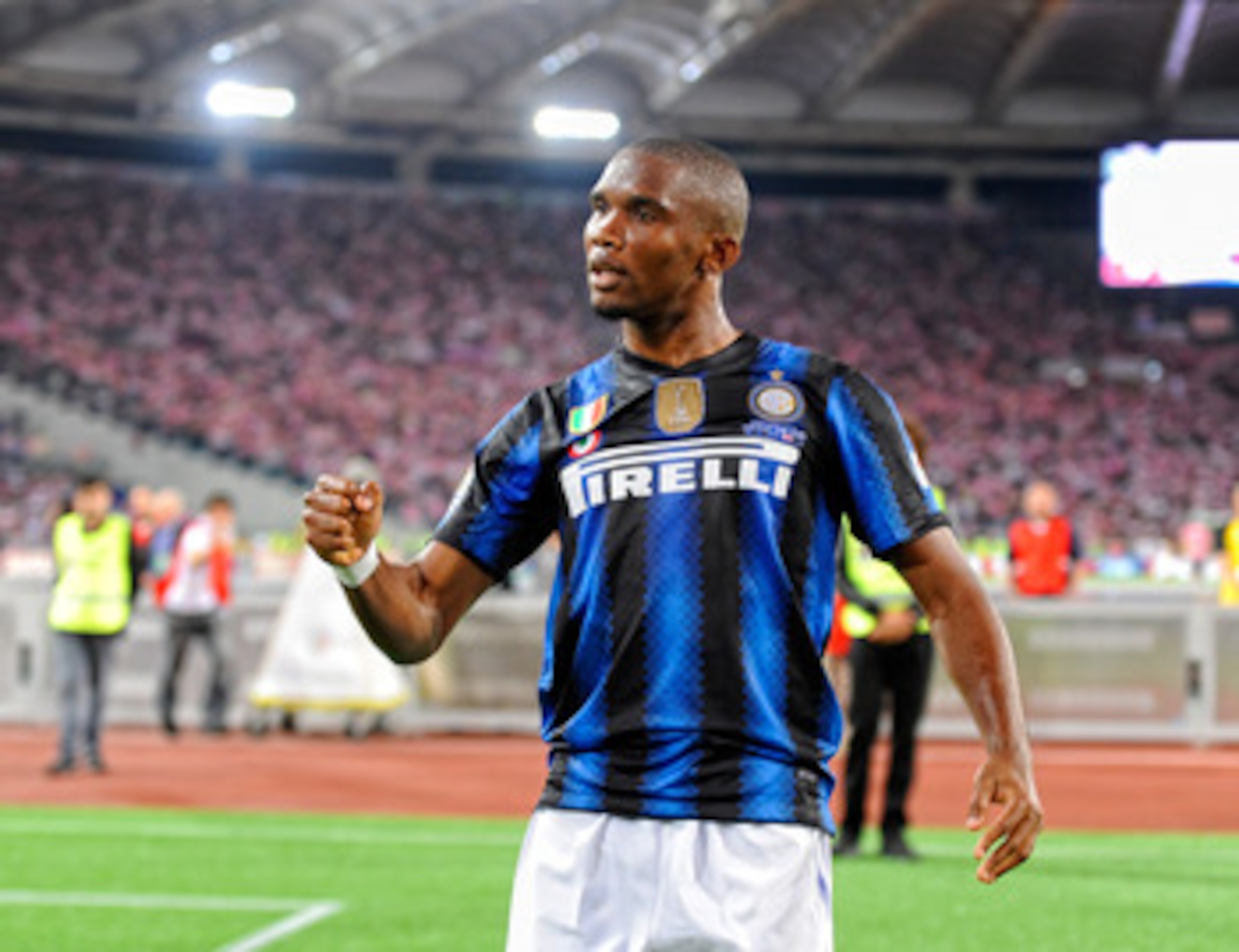 ROME, ITALY - MAY 29:  Samuel Eto'o of Inter Milan celebrates scoring the second goal during the Tim Cup final between FC Internazionale Milano and US Citta di Palermo at Olimpico Stadium on May 29, 2011 in Rome, Italy.  (Photo by Claudio Villa/Getty Imag