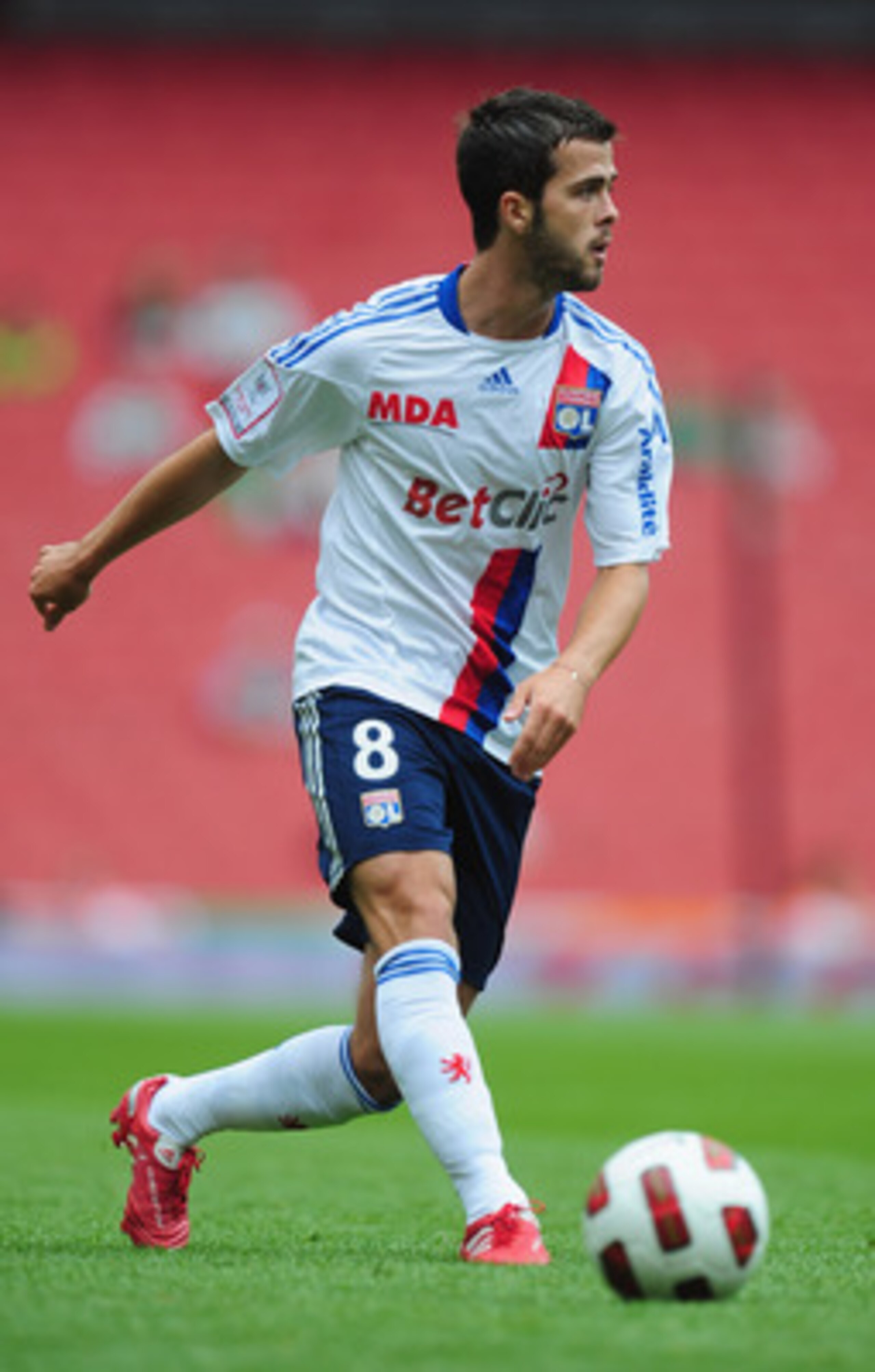 LONDON, ENGLAND - AUGUST 01: Miralem Pjanic of Lyon in action during the Emirates Cup match between AC Milan and Lyon at Emirates Stadium on August 1, 2010 in London, England. (Photo by Mike Hewitt/Getty Images) LONDON, ENGLAND - AUGUST 01: Miralem Pjanic of Lyon in action during the Emirates Cup match between AC Milan and Lyon at Emirates Stadium on August 1, 2010 in London, England. (Photo by Mike Hewitt/Getty Images)