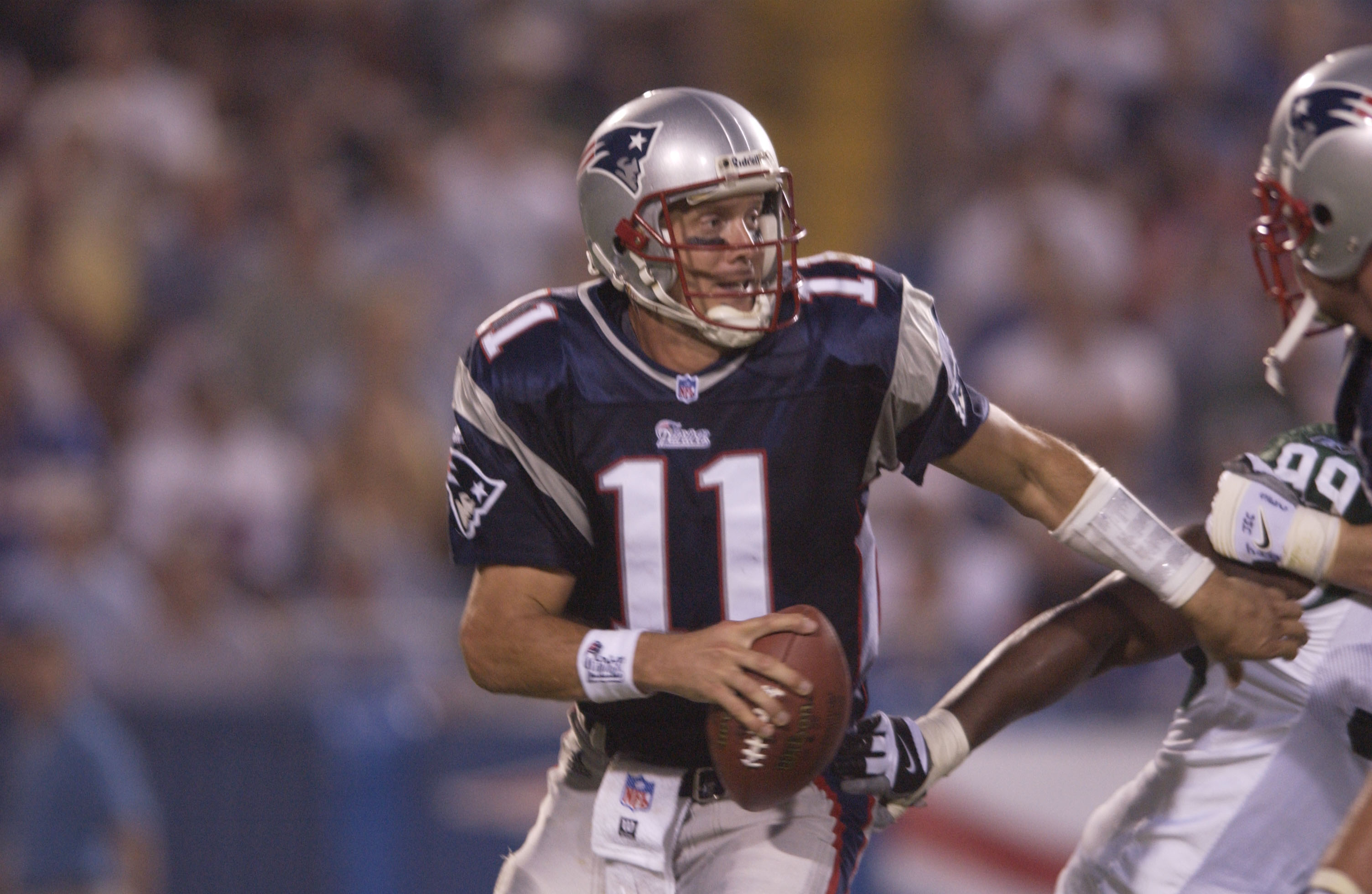23 Sep 2001: Drew Bledsoe #11 of the New England Patriots goes back for a pass against the New York Jets during their game at Foxboro Stadium in Foxboro, Massachusetts. The Jets won 10-3. DIGITAL IMAGE. Mandatory Credit: Ezra Shaw/ALLSPORT