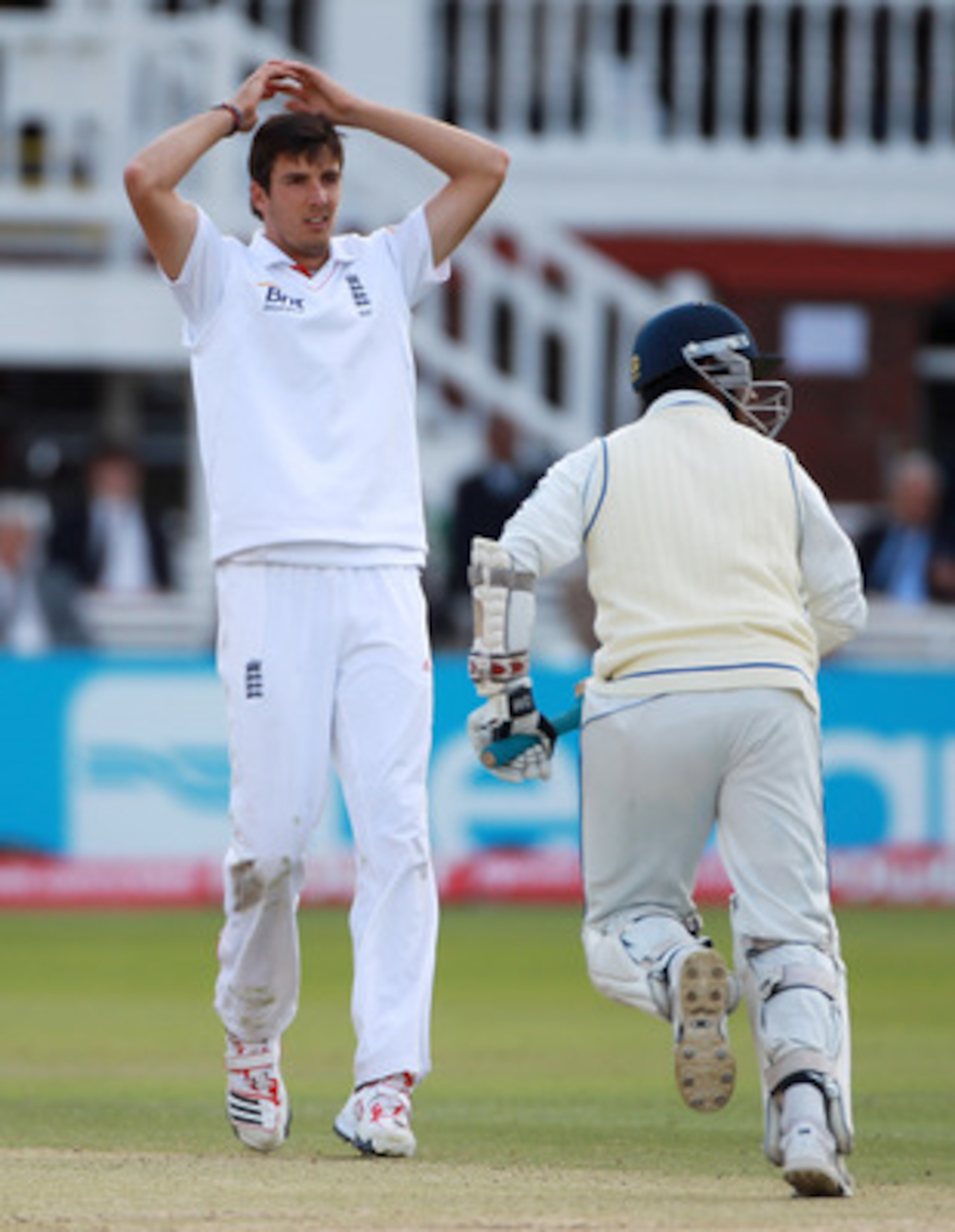 LONDON, ENGLAND - JUNE 07:  Steven Finn of England is frustrated by Prasanna Jayawardene of Sri Lanka during day five of the 2nd npower Test Match between England and Sri Lanka at Lord's Cricket Ground on June 7, 2011 in London, England.  (Photo by Tom Sh