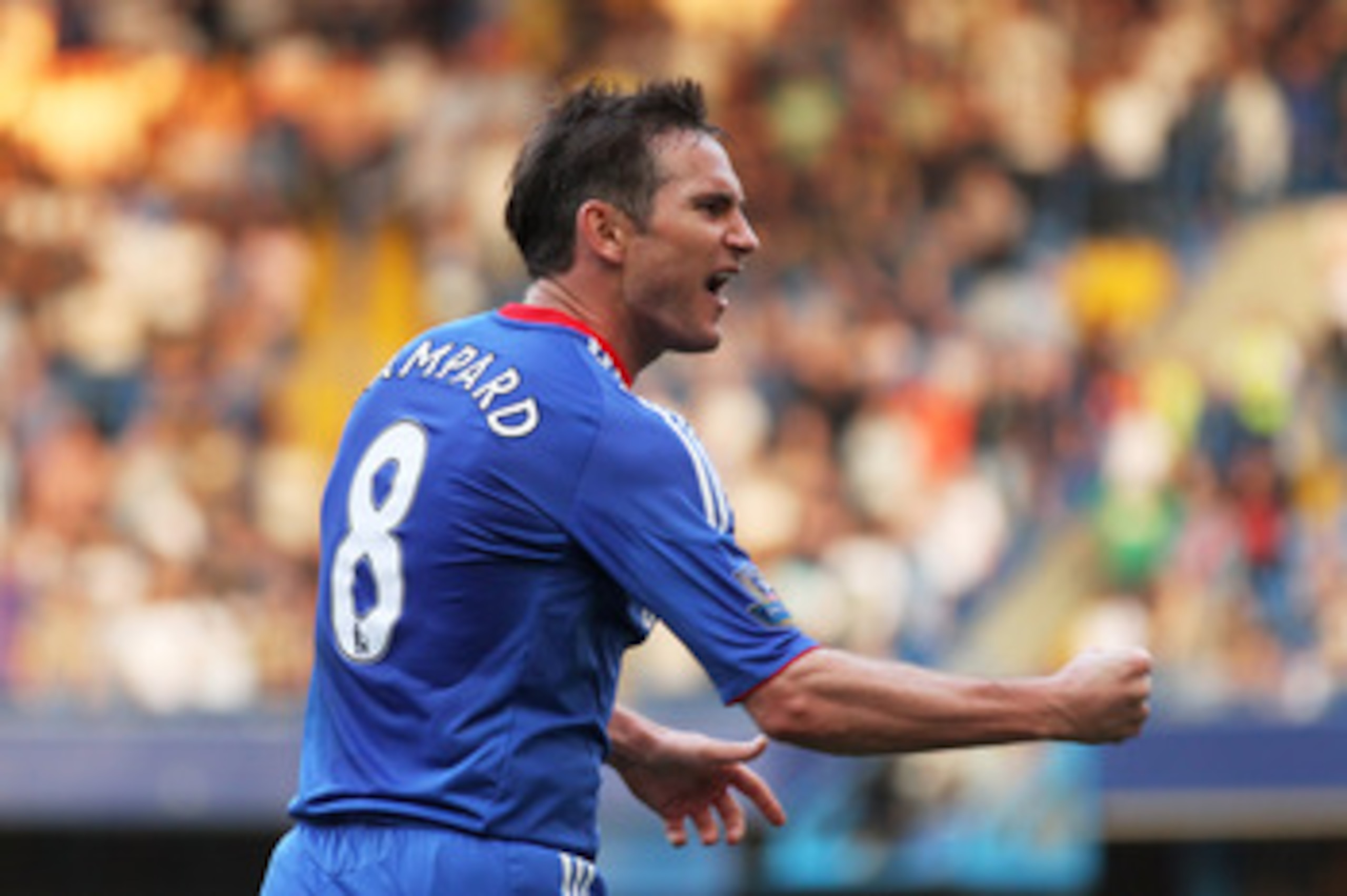 LONDON, ENGLAND - APRIL 30: Frank Lampard of Chelsea celebrates following his team's 2-1 victory during the Barclays Premier League match between Chelsea and Tottenham Hotspur at Stamford Bridge on April 30, 2011 in London, England. (Photo by Clive Rose LONDON, ENGLAND - APRIL 30: Frank Lampard of Chelsea celebrates following his team's 2-1 victory during the Barclays Premier League match between Chelsea and Tottenham Hotspur at Stamford Bridge on April 30, 2011 in London, England. (Photo by Clive Rose