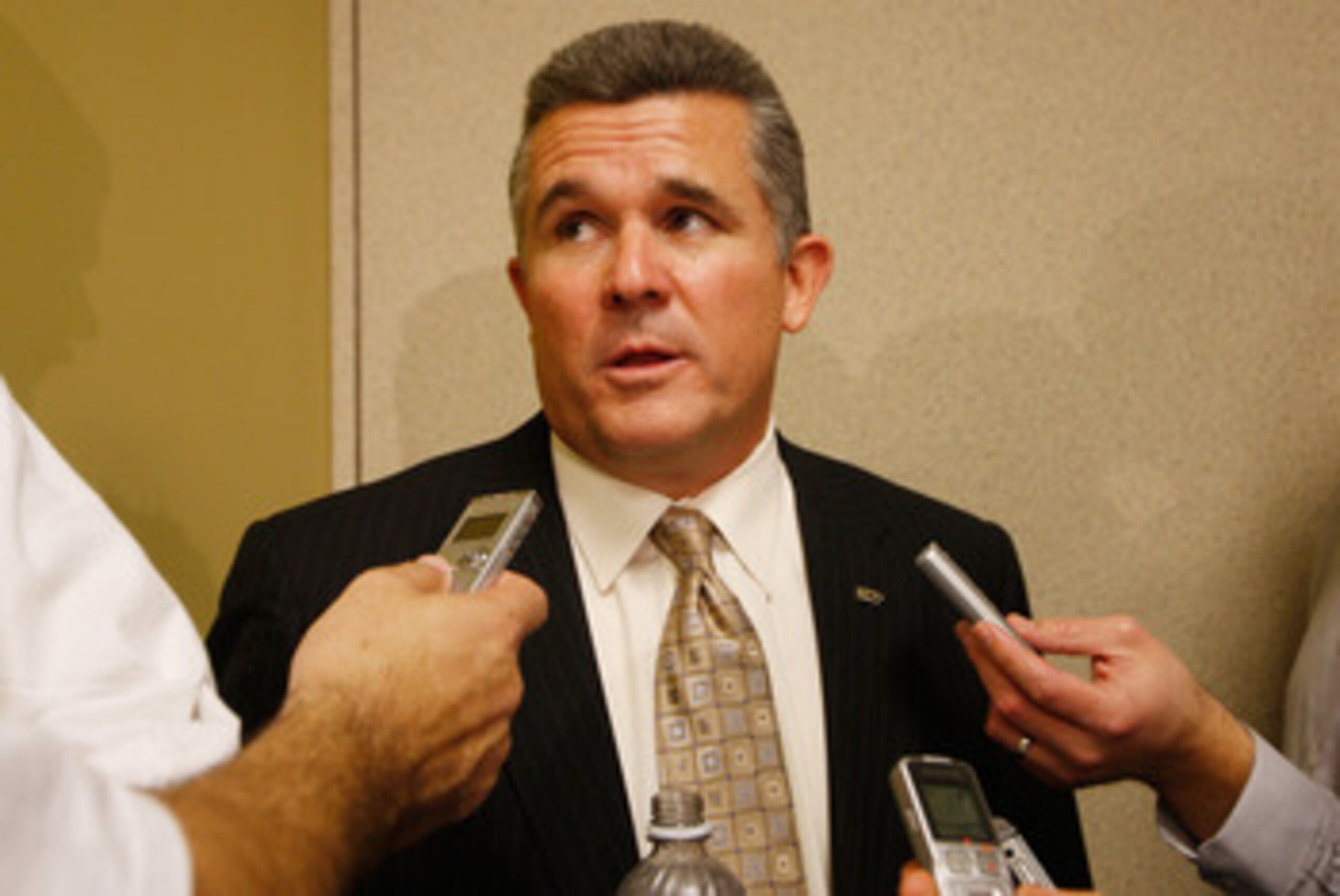 PITTSBURGH, PA  - JANUARY 11:  The new University of Pittsburgh head football coach Todd Graham speaks to the media during a press conference at the University of Pittsburgh Panthers South Side training facility on January 11, 2011 in Pittsburgh, Pennsylv