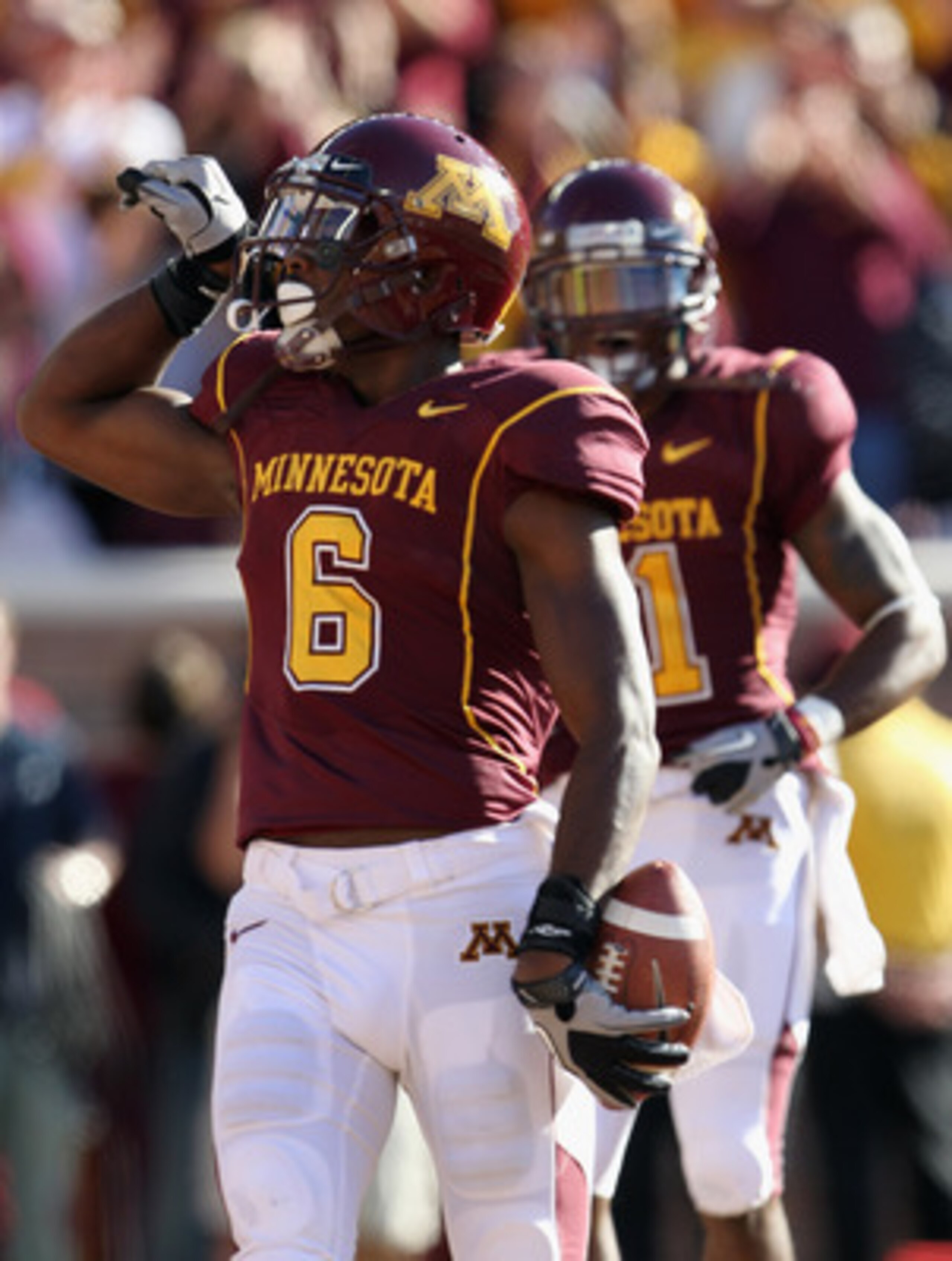 MINNEAPOLIS - SEPTEMBER 18:  Da'Jon McKnight #6 of the Minnesota Golden Gophers celebrates after catching a pass for a touchdown during the game against the USC Trojans on September 18, 2010 at TCF Bank Stadium in Minneapolis, Minnesota.  (Photo by Jamie 