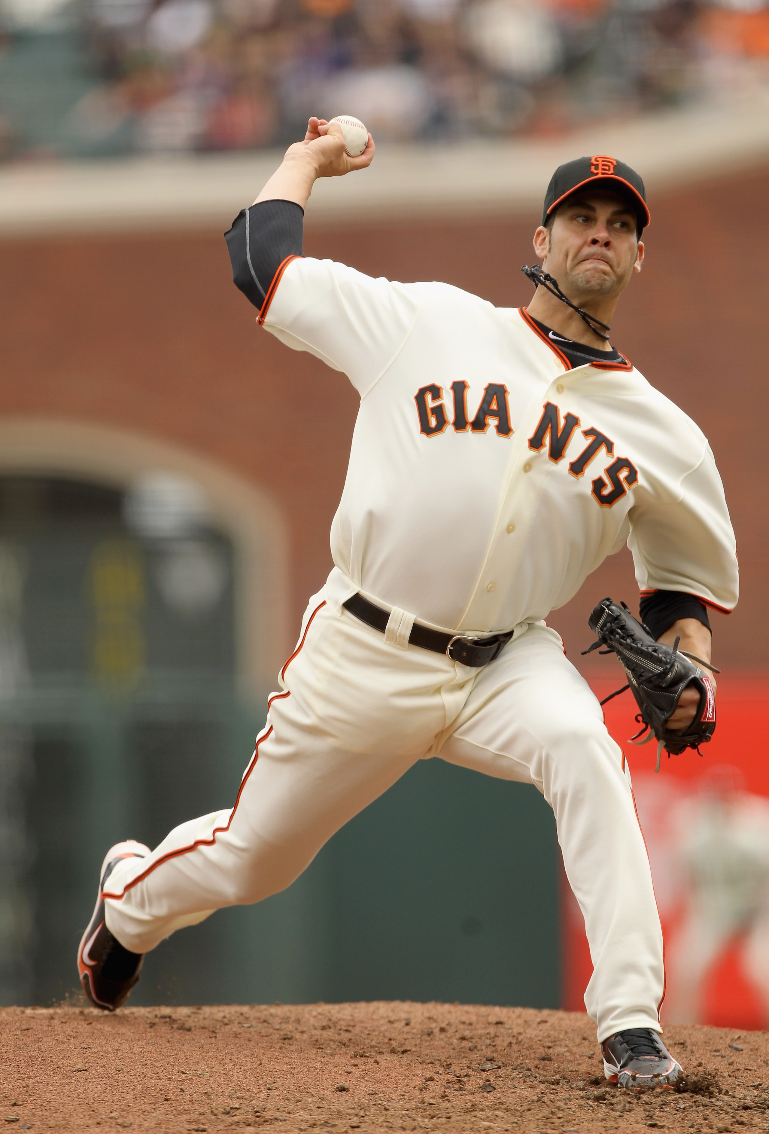 SAN FRANCISCO, CA - JUNE 05:  Ryan Vogelsong #32 of the San Francisco Giants pitches against the Colorado Rockies at AT&T Park on June 5, 2011 in San Francisco, California.  (Photo by Ezra Shaw/Getty Images)