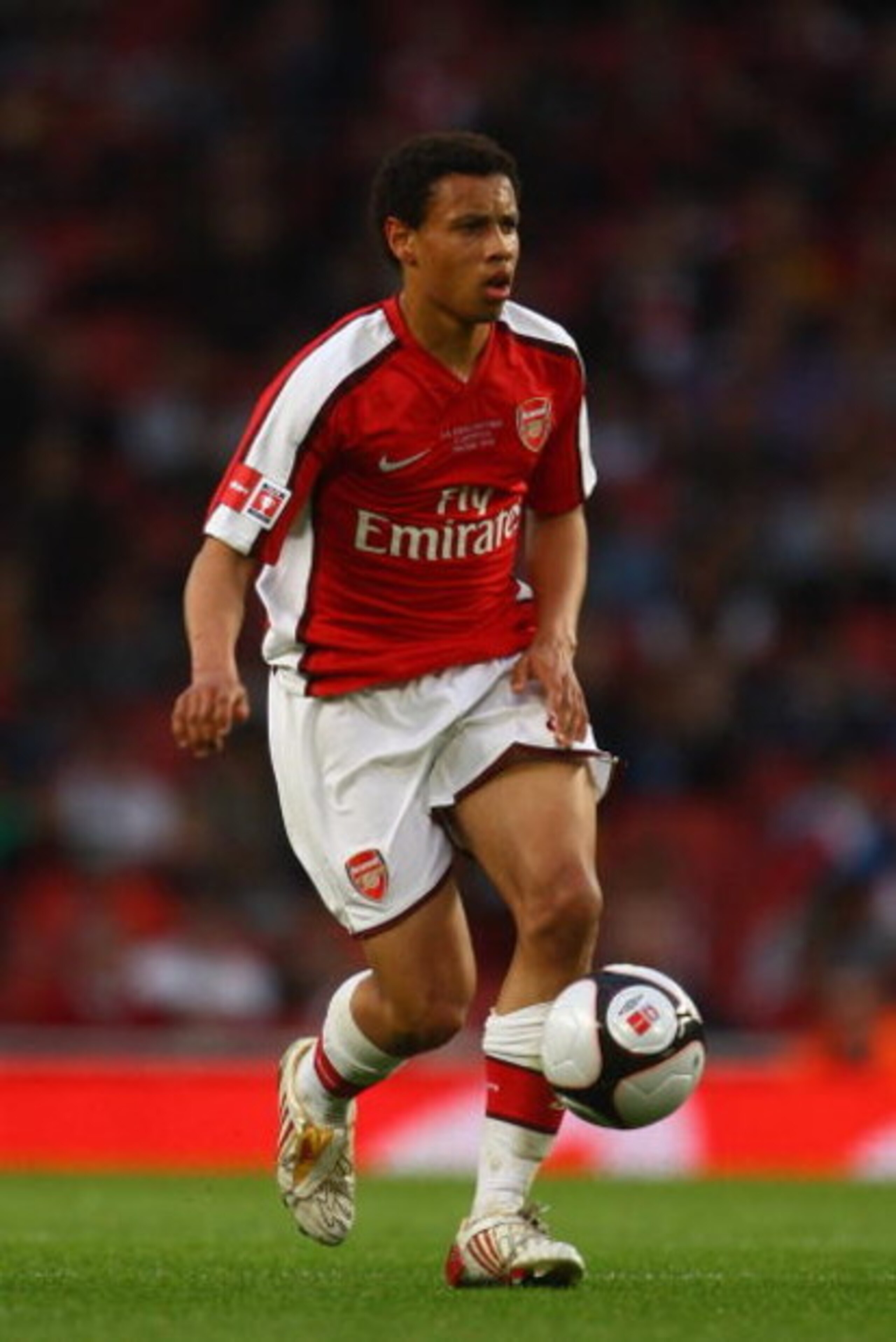 LONDON, ENGLAND - MAY 22:  Francis Coquelin of Arsenal in action during the FA Youth Cup Final 1st Leg match between Arsenal and Liverpool at The Emirates Stadium on May 22, 2009 in London, England.  (Photo by Julian Finney/Getty Images)