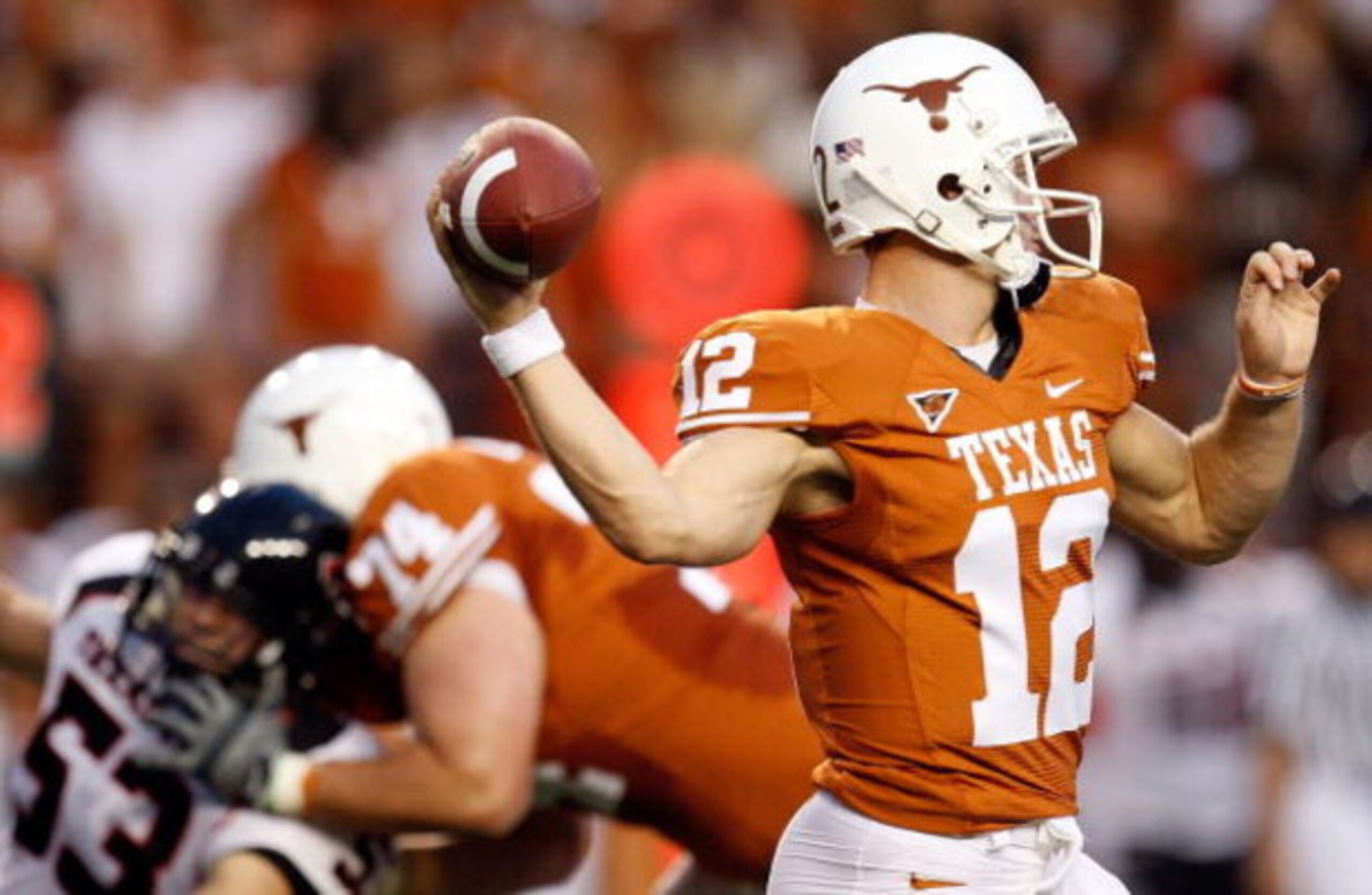 AUSTIN, TX - SEPTEMBER 19:  Quarterback Colt McCoy #12 of the Texas Longhorns at Darrell K Royal-Texas Memorial Stadium on September 19, 2009 in Austin, Texas.  (Photo by Ronald Martinez/Getty Images)