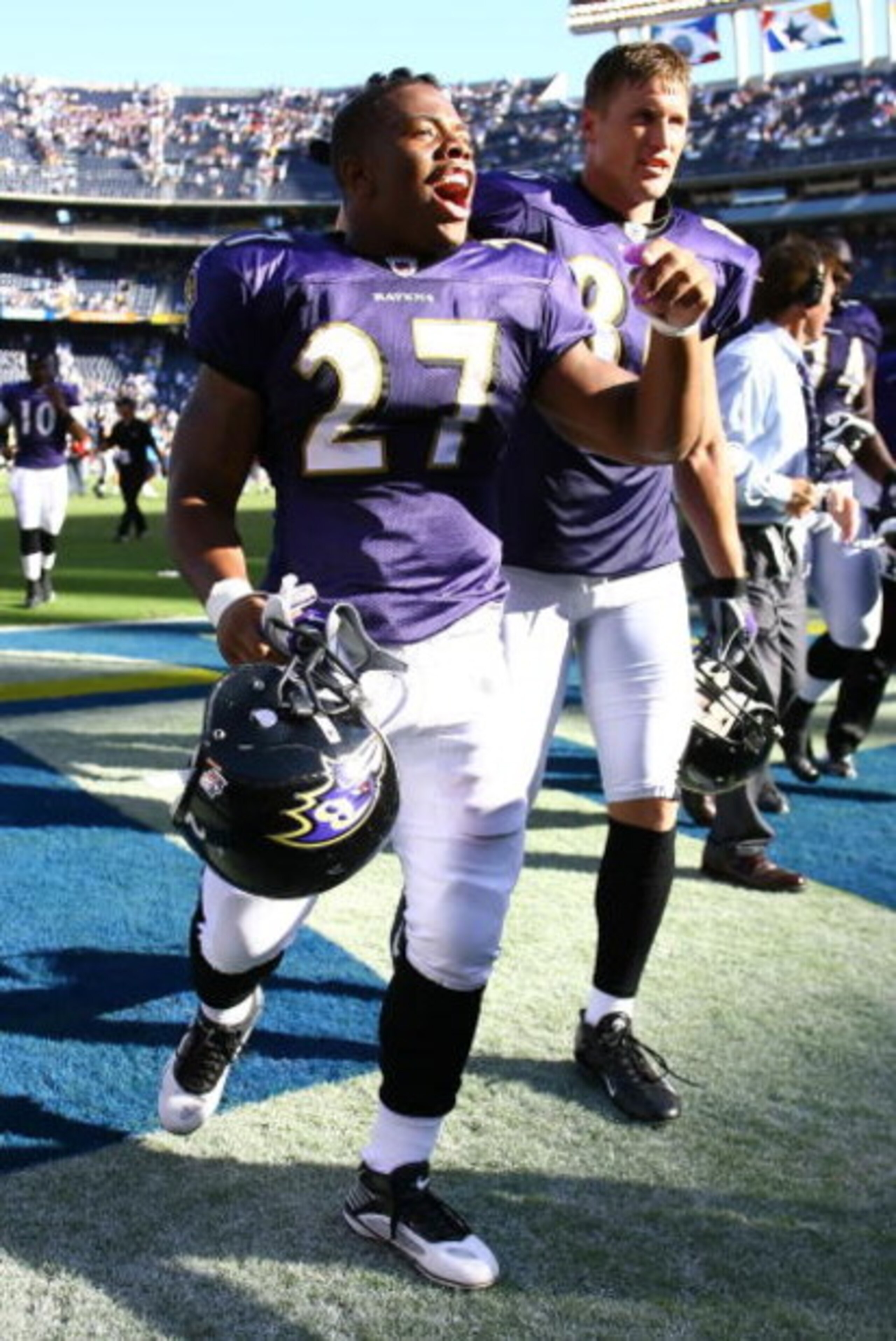 SAN DIEGO , CA - SEPTEMBER 20:  Ray Rice #27 and Todd Heap #86 of the Baltimore Ravens celebrate following their teams victory over the San Diego Chargers at Qualcomm Stadium on September 20, 2009 in San Diego, California. The Ravens defeated the Chargers