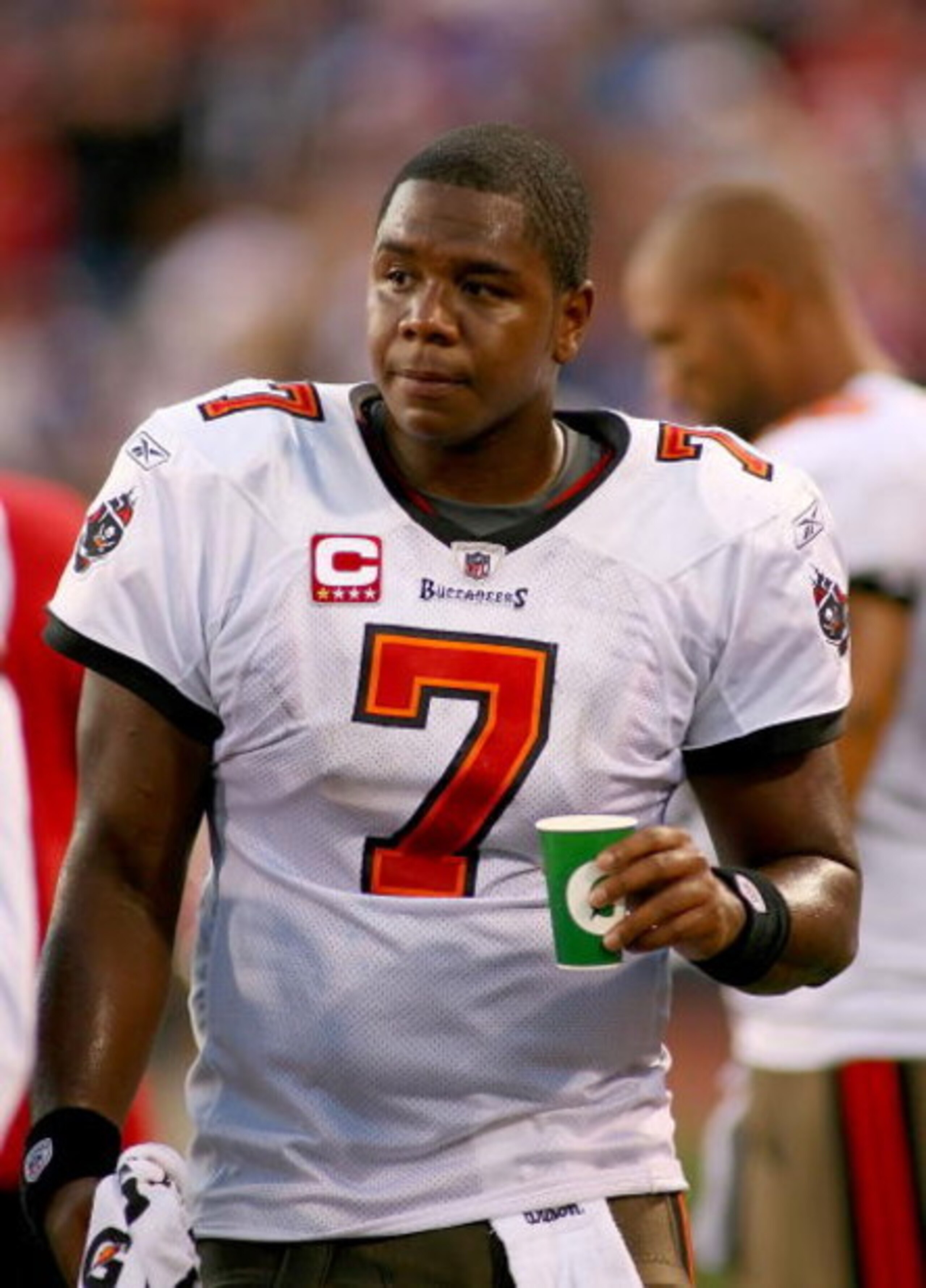 ORCHARD PARK, NY - SEPTEMBER 20: Byron Leftwich #7 of the Tampa Bay Buccaneers stands on the sidelines against the Buffalo Bills at Ralph Wilson Stadium on September 20, 2009 in Orchard Park, New York. Buffalo won 33-20.  (Photo by Rick Stewart/Getty Imag