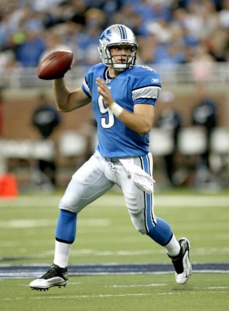 DETROIT - SEPTEMBER 20:  Quarterback Matthew Stafford #9 of the Detroit Lions rolls out as he looks to pass against the Minnesota Vikings at Ford Field on September 20, 2009 in Detroit, Michigan.  (Photo by Stephen Dunn/Getty Images)