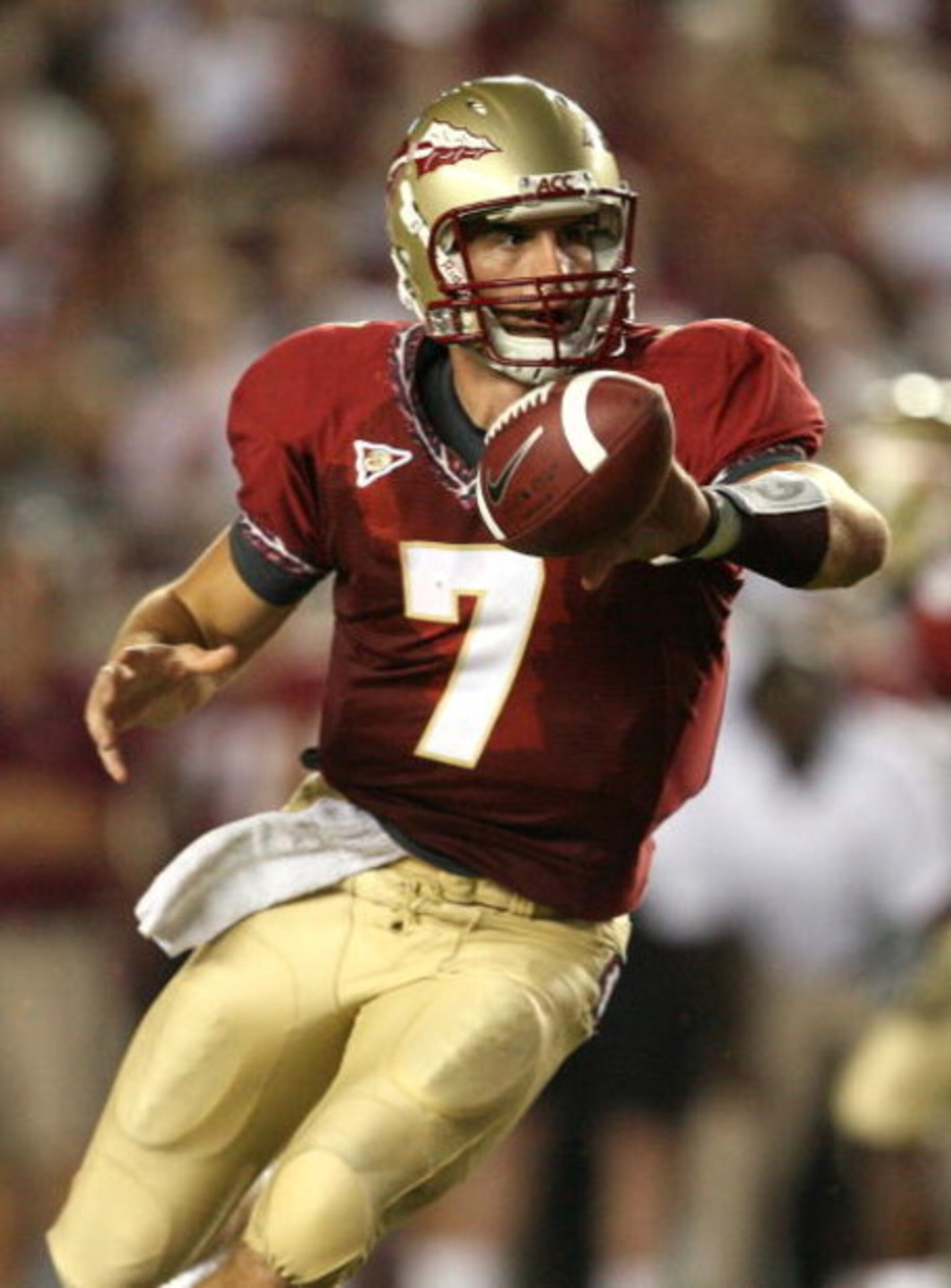 TALLAHASSEE, FL - SEPTEMBER 07: Quarterback Christian Ponder #7 of the Florida State Seminoles pitches the ball on an option play during action against the Miami Hurricanes at Doak Campbell Stadium on September 7, 2009 in Tallahassee, Florida.  (Photo by 