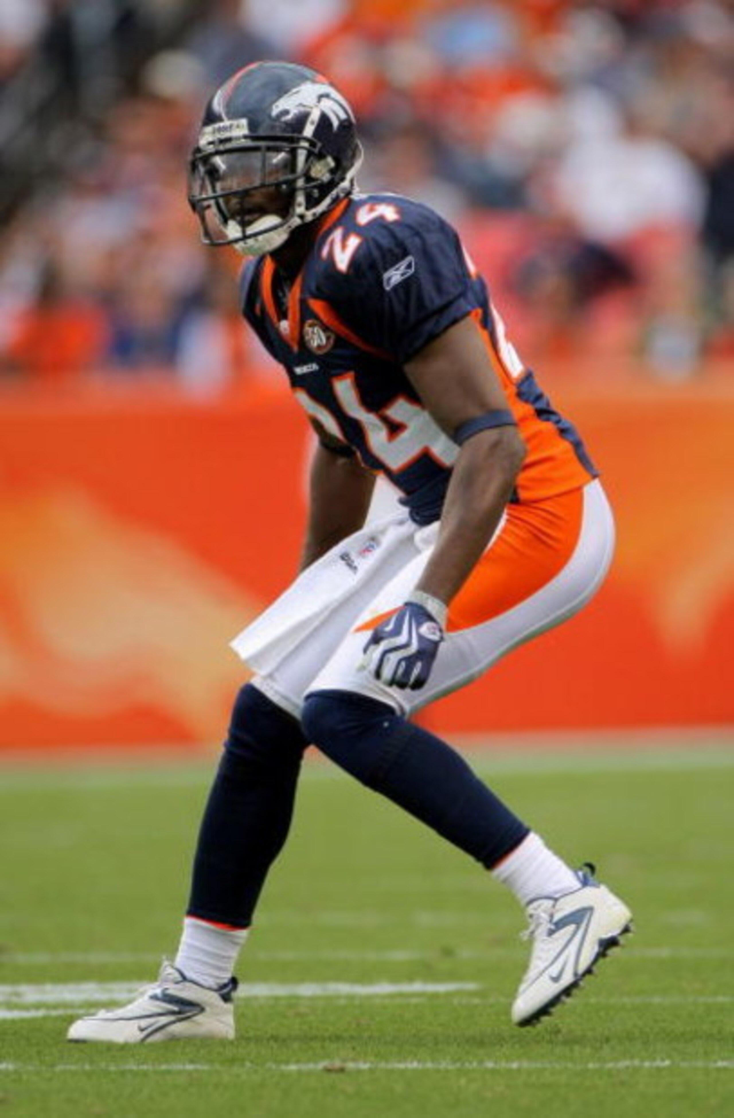 DENVER - SEPTEMBER 20:  Cornerback Champ Bailey #24 of the Denver Broncos defends against the Cleveland Browns during NFL action at Invesco Field at Mile High on September 20, 2009 in Denver, Colorado. The Broncos defeated the Browns 27-6.  (Photo by Doug