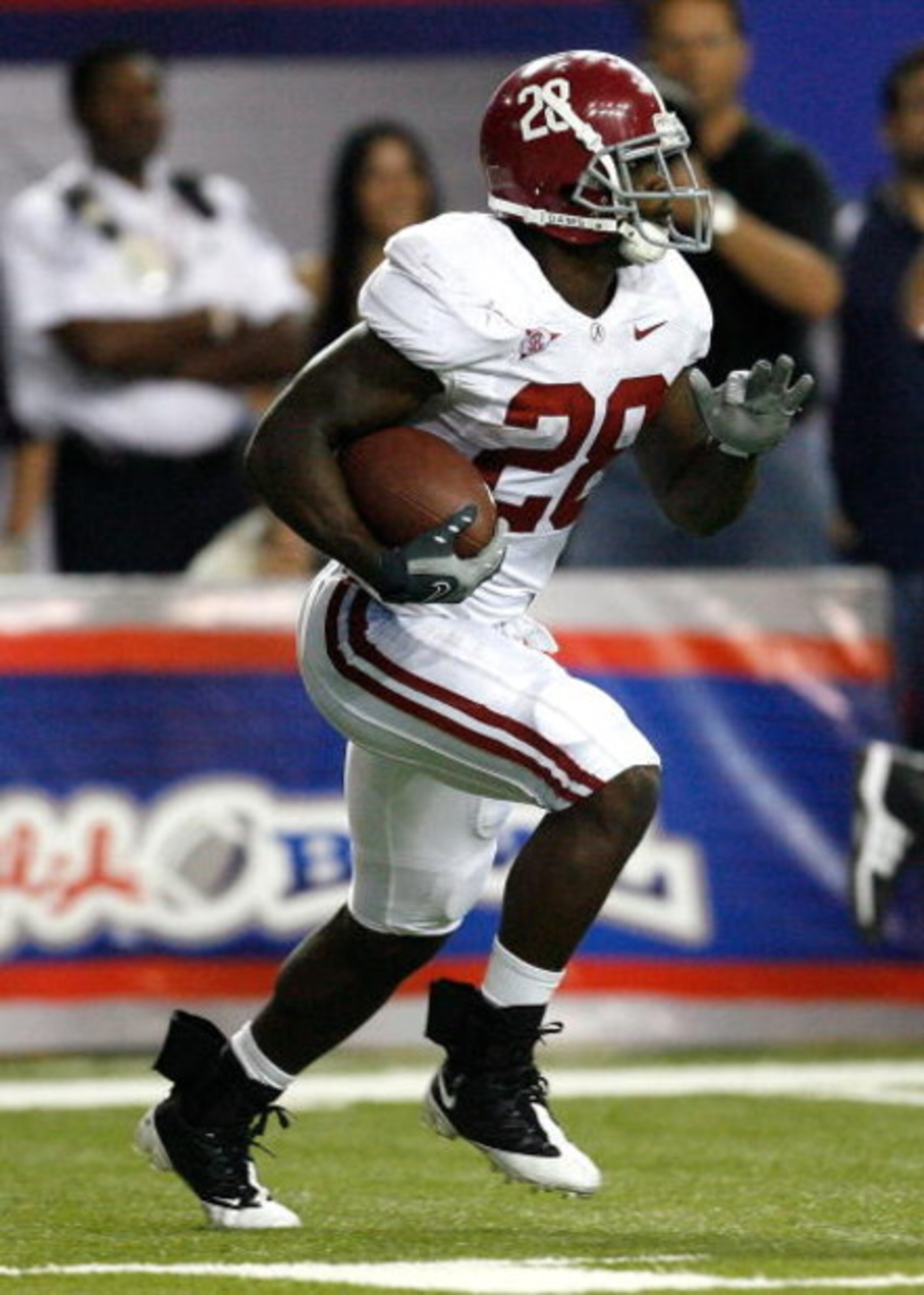 ATLANTA - SEPTEMBER 05:  Javier Arenas #28 of the Alabama Crimson Tide against the Virginia Tech Hokies during the Chick-fil-A Kickoff Game at Georgia Dome on September 5, 2009 in Atlanta, Georgia.  (Photo by Kevin C. Cox/Getty Images)