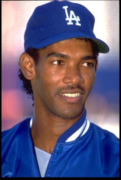 21 APR 1991:  A CANDID PORTRAIT OF LOS ANGELES DODGERS PITCHER RAMON MARTINEZ DURING THE DODGERS VERSUS SAN DIEGO PADRES GAME AT JACK MURPHY STADIUM IN SAN DIEGO, CALIFORNIA.  MANDATORY CREDIT:  STEPHEN DUNN/ALLSPORT USA