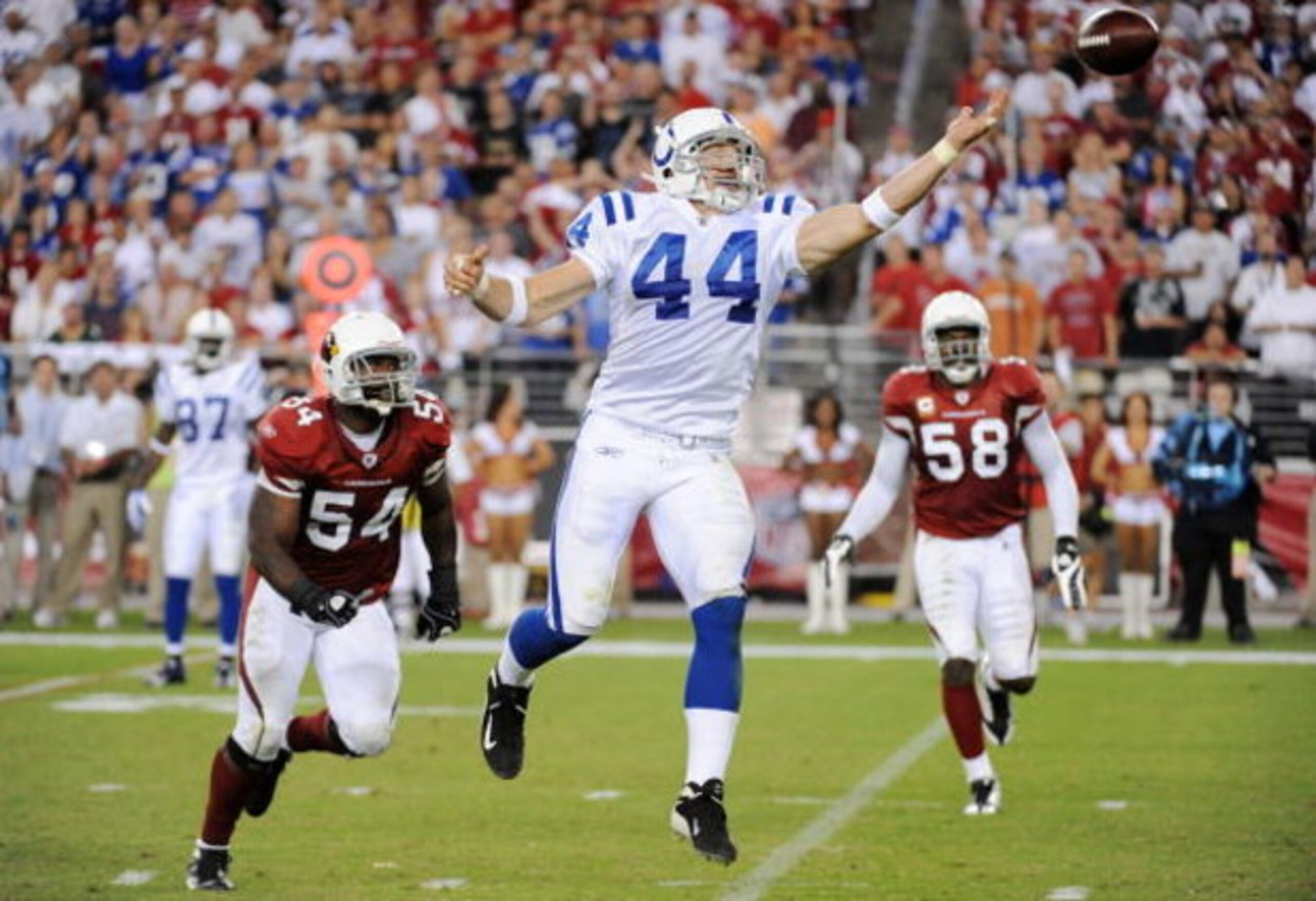 GLENDALE, AZ - SEPTEMBER 27: Dallas Clark #44 of the Indianapolis Colts reaches for a pass in the third quarter against the Arizona Cardinals during the game at University of Phoenix Stadium on September 27, 2009 in Glendale, Arizona. (Photo by Harry How GLENDALE, AZ - SEPTEMBER 27: Dallas Clark #44 of the Indianapolis Colts reaches for a pass in the third quarter against the Arizona Cardinals during the game at University of Phoenix Stadium on September 27, 2009 in Glendale, Arizona. (Photo by Harry How