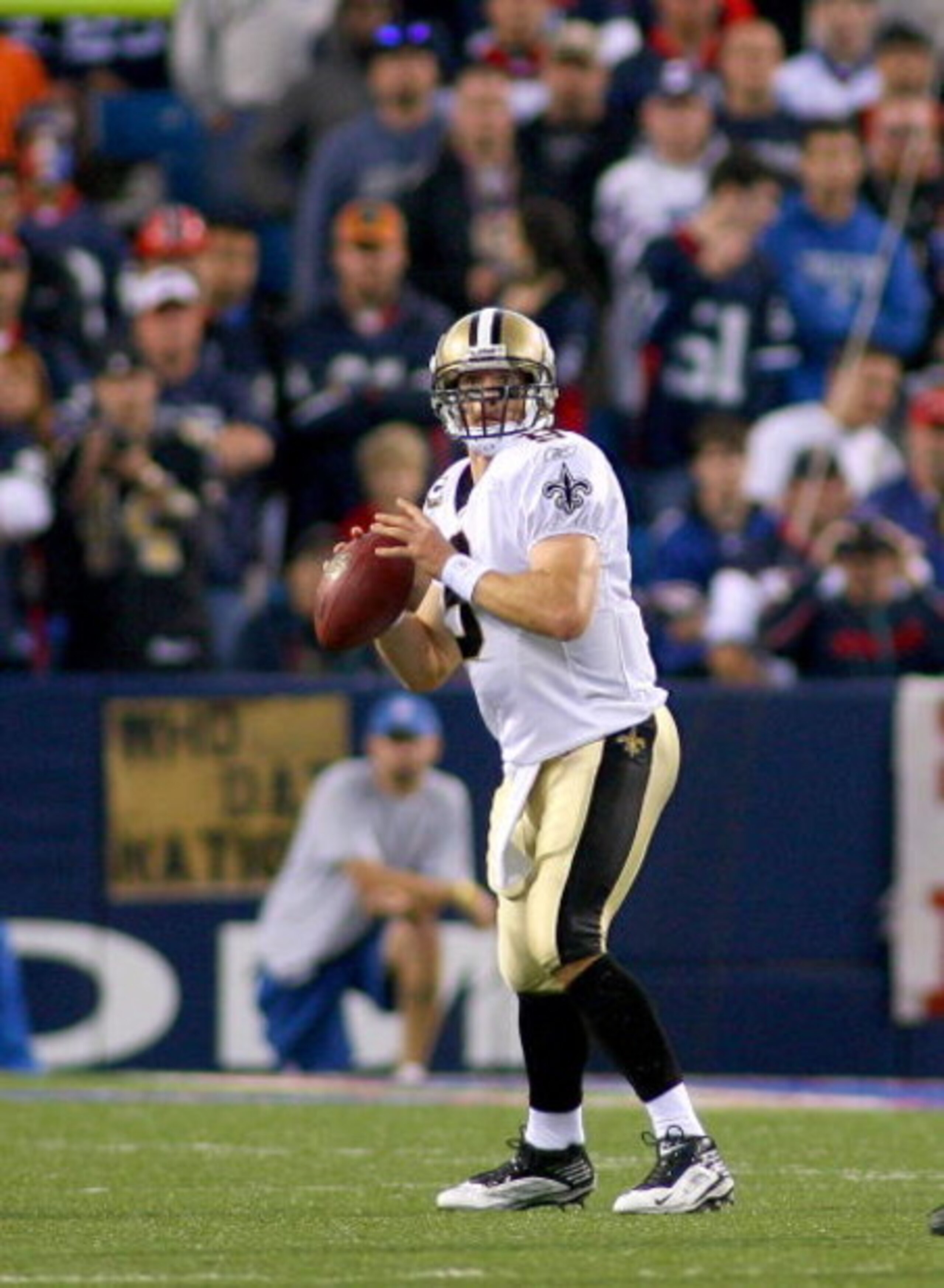 ORCHARD PARK, NY - SEPTEMBER 27: Drew Brees #9 of the New Orleans Saints readies to pass against the Buffalo Bills at Ralph Wilson Stadium on September 27, 2009 in Orchard Park, New York. The Saints won 27-7. (Photo by Rick Stewart/Getty Images) ORCHARD PARK, NY - SEPTEMBER 27: Drew Brees #9 of the New Orleans Saints readies to pass against the Buffalo Bills at Ralph Wilson Stadium on September 27, 2009 in Orchard Park, New York. The Saints won 27-7. (Photo by Rick Stewart/Getty Images)