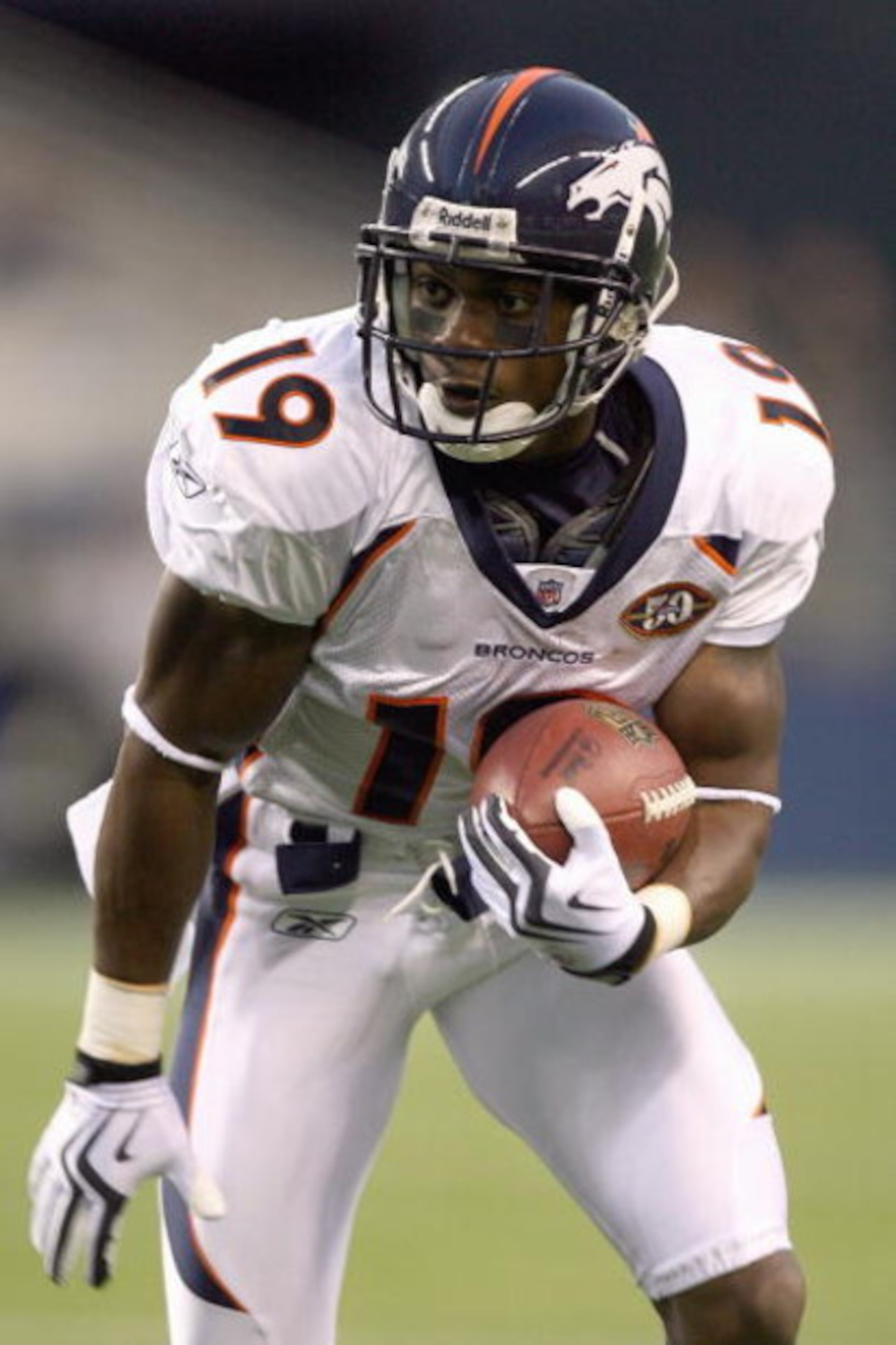 SEATTLE - AUGUST 22:  Eddie Royal #19 of the Denver Broncos carries the ball during the game against the Seattle Seahawks on August 22, 2009 at Qwest Field in Seattle, Washington. (Photo by Otto Greule Jr/Getty Images)    