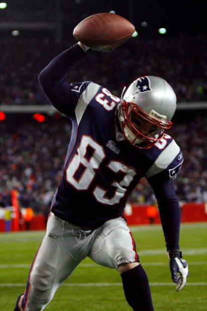 FOXBORO, MA - JANUARY 20:  Wes Welker #83 of the New England Patriots celebrates after scoring a touchdown in the fourth quarter against the San Diego Chargers during the AFC Championship Game on January 20, 2008 at Gillette Stadium in Foxboro, Massachuse