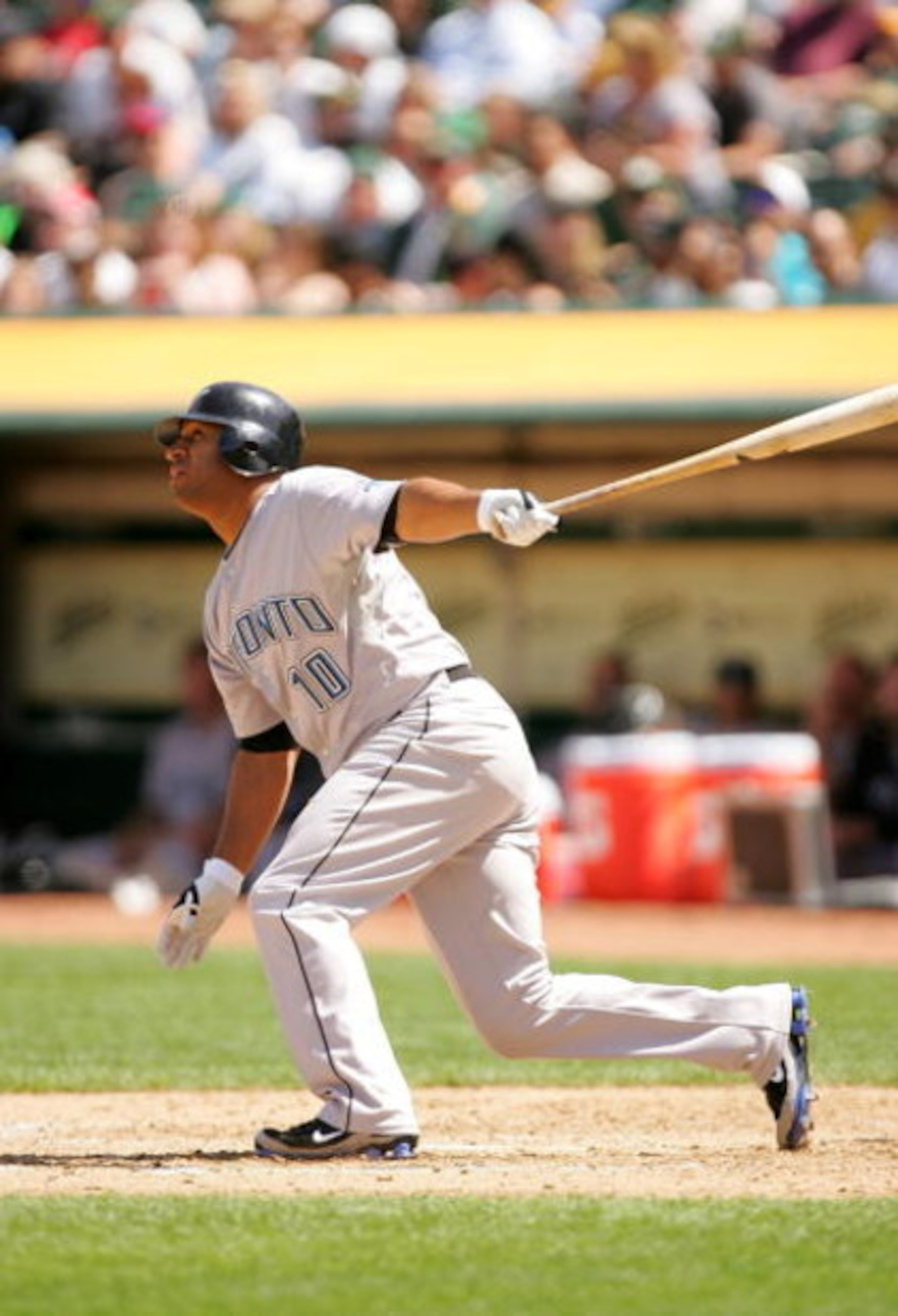 OAKLAND, CA - MAY 09:  Vernon Wells #10 of the Toronto Blue Jays bats against the Oakland Athletics on May 9, 2009 at the Oakland Coliseum in Oakland, California.  (Photo by Ezra Shaw/Getty Images)