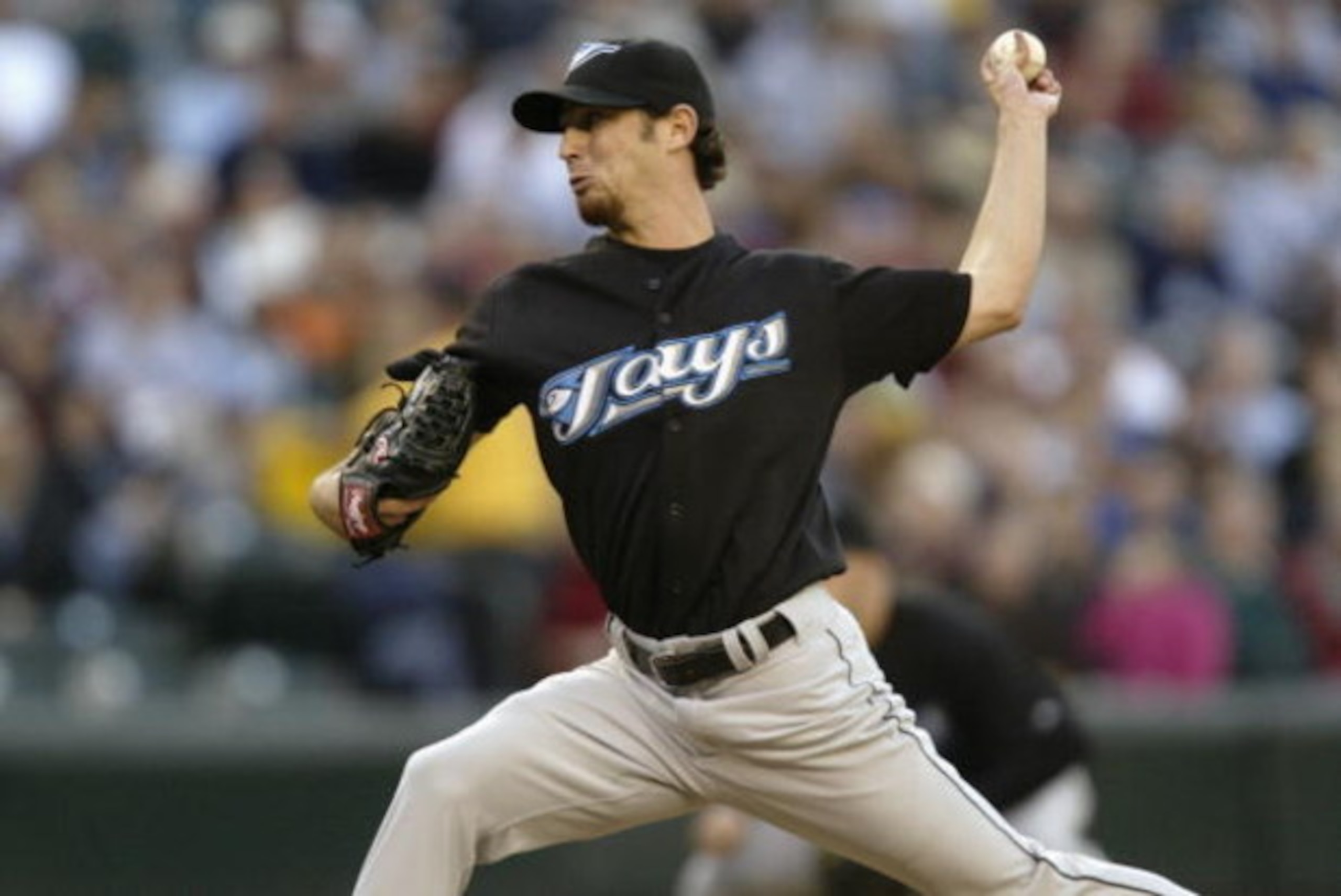 SEATTLE - JUNE 1:  Jason Kershner #23 of the Toronto Blue Jays pitches during the game against the Seattle Mariners on June 1, 2004 at Safeco Field in Seattle, Washington. The Blue Jays won 6-5.  (Photo by Otto Greule Jr/Getty Images)