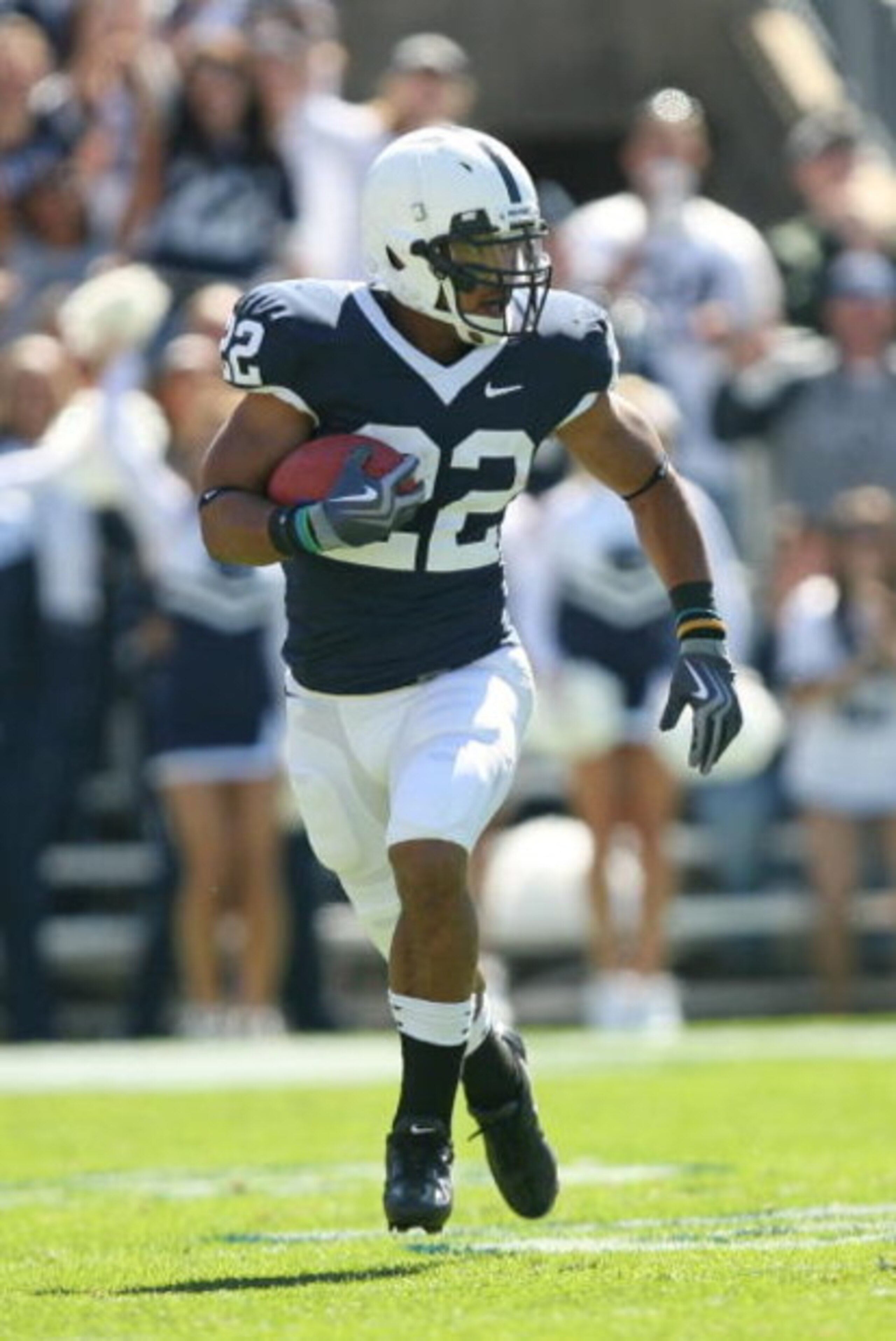 STATE COLLEGE, PA - SEPTEMBER 19: Running back Evan Royster #22 of the Penn State Nittany Lions carries the ball during a game against the Temple Owls on September 19, 2009 at Beaver Stadium in State College, Pennsylvania. (Photo by Hunter Martin/Getty Im