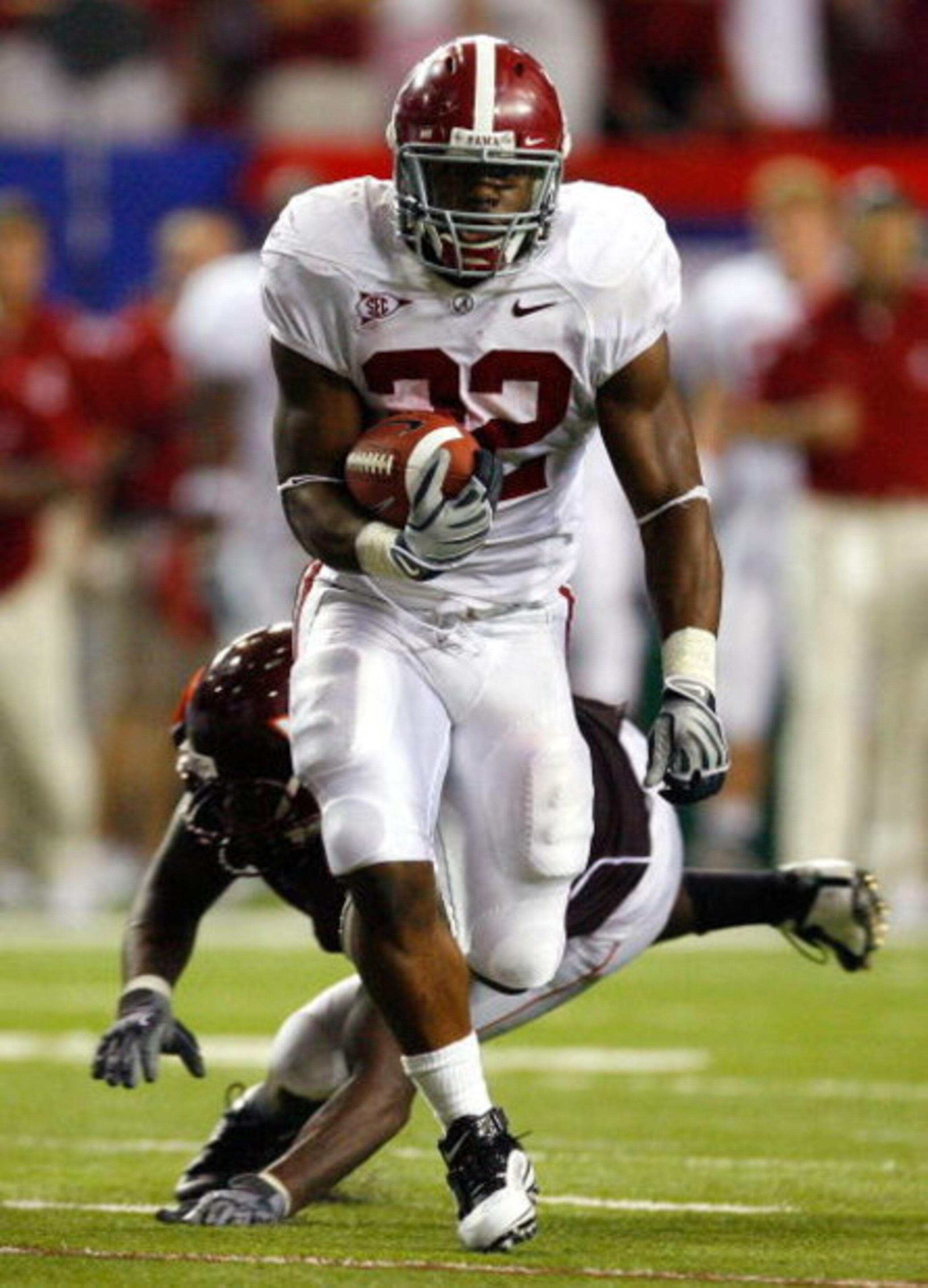 ATLANTA - SEPTEMBER 05:  Running back Mark Ingram #22 of the Alabama Crimson Tide rushes upfield against the Virginia Tech Hokies during the Chick-fil-A Kickoff Game at Georgia Dome on September 5, 2009 in Atlanta, Georgia.  (Photo by Kevin C. Cox/Getty I