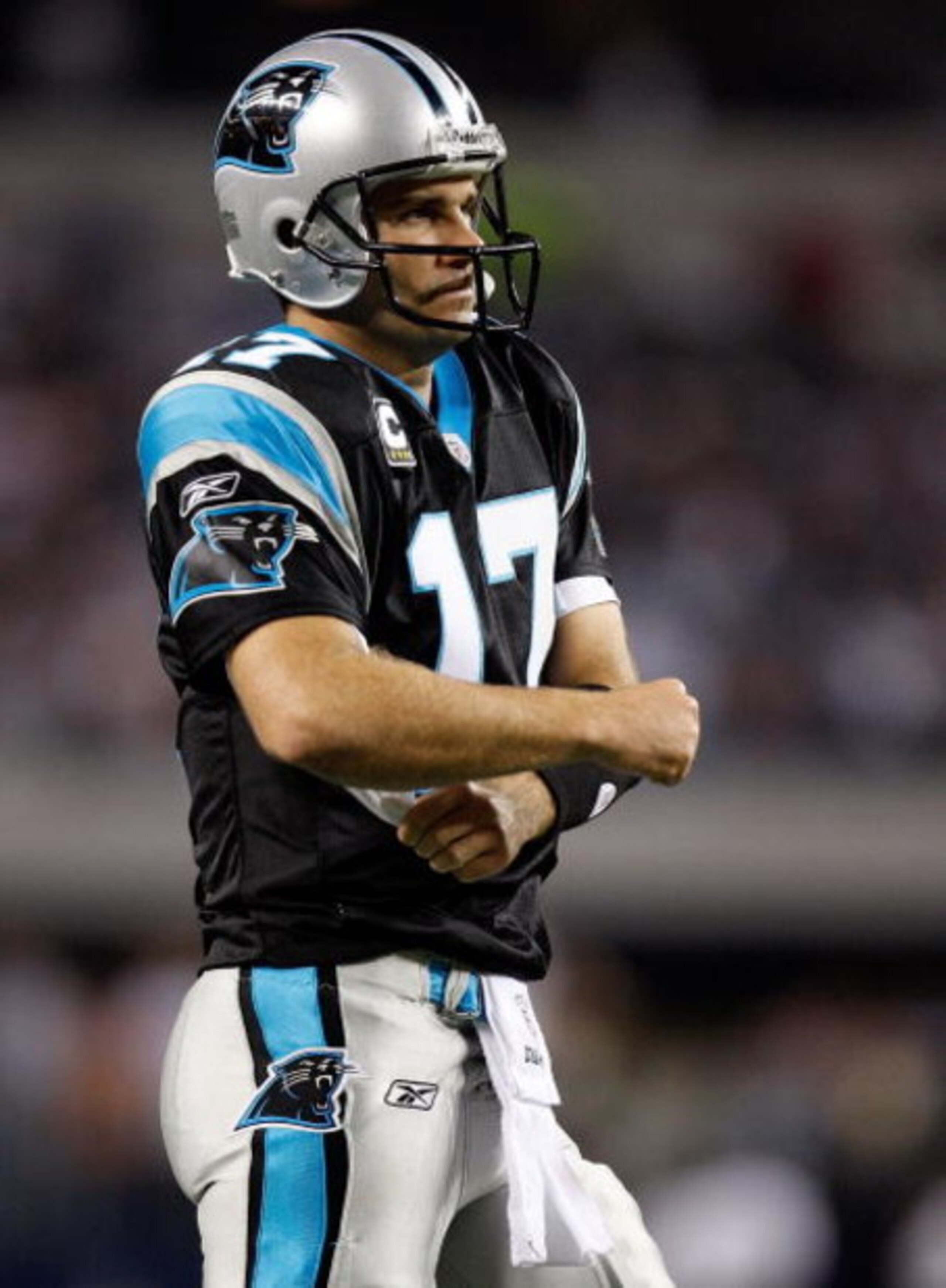 ARLINGTON, TX - SEPTEMBER 28:  Quarterback Jake Delhomme #17 of the Carolina Panthers at Cowboys Stadium on September 28, 2009 in Arlington, Texas.  (Photo by Ronald Martinez/Getty Images)