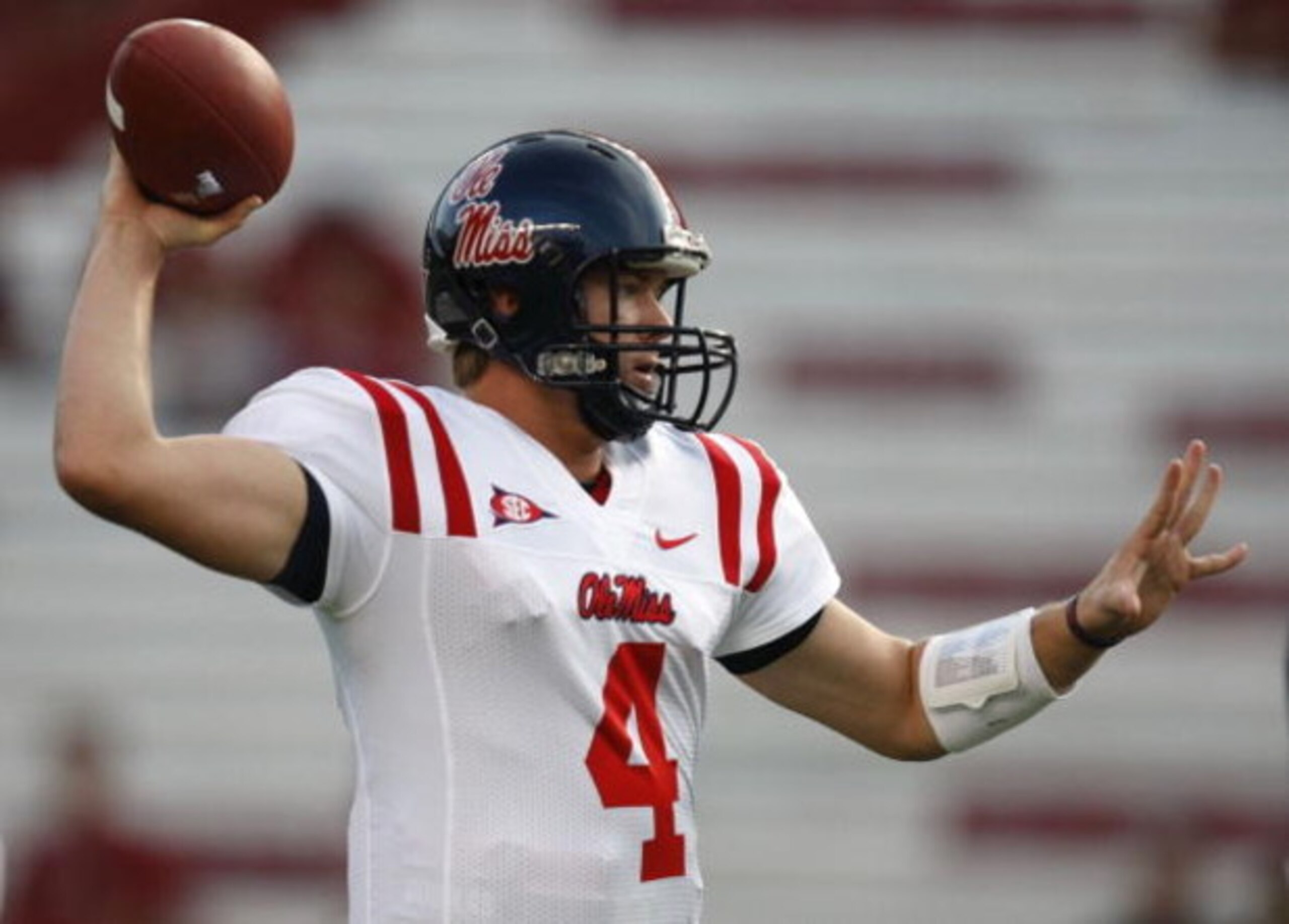 COLUMBIA, SC - SEPTEMBER 24: Quarterback Jevan Snead #4 of the Mississippi Rebels, warms up prior to their game against the South Carolina Gamecocks at Williams-Brice Stadium on September 24, 2009 in Columbia, South Carolina. (Photo by Streeter Lecka/Gett COLUMBIA, SC - SEPTEMBER 24: Quarterback Jevan Snead #4 of the Mississippi Rebels, warms up prior to their game against the South Carolina Gamecocks at Williams-Brice Stadium on September 24, 2009 in Columbia, South Carolina. (Photo by Streeter Lecka/Gett