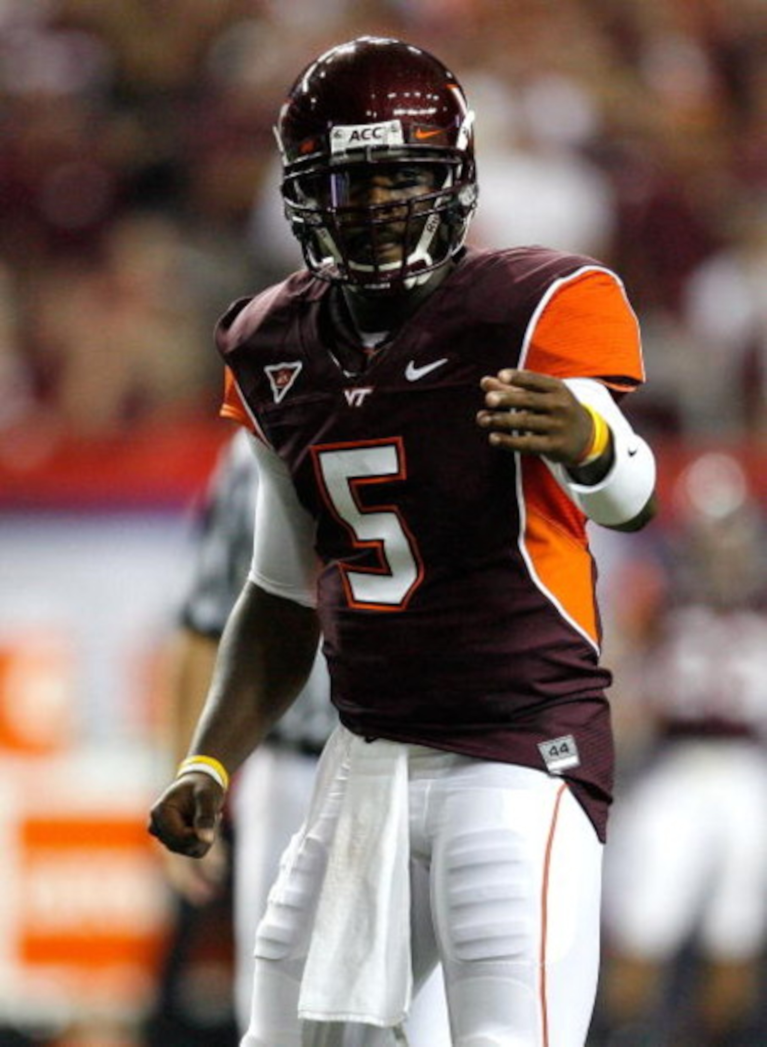 ATLANTA - SEPTEMBER 05: Quarterback Tyrod Taylor #5 of the Virginia Tech Hokies against the Alabama Crimson Tide during the Chick-fil-A Kickoff Game at Georgia Dome on September 5, 2009 in Atlanta, Georgia. (Photo by Kevin C. Cox/Getty Images) ATLANTA - SEPTEMBER 05: Quarterback Tyrod Taylor #5 of the Virginia Tech Hokies against the Alabama Crimson Tide during the Chick-fil-A Kickoff Game at Georgia Dome on September 5, 2009 in Atlanta, Georgia. (Photo by Kevin C. Cox/Getty Images)