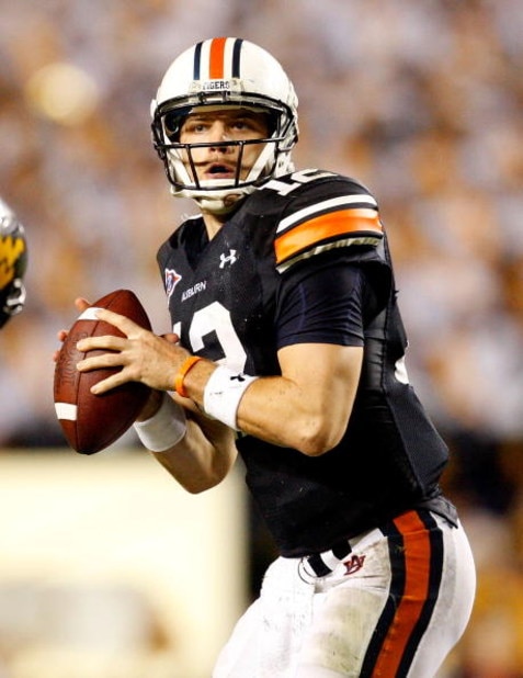 AUBURN, AL - SEPTEMBER 19:  Quarterback Chris Todd #12 of the Auburn Tigers against the West Virginia Mountaineers at Jordan-Hare Stadium on September 19, 2009 in Auburn, Alabama.  (Photo by Kevin C. Cox/Getty Images)