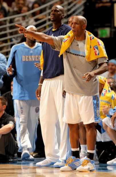 DENVER - MAY 13:  Chauncey Billups #7 of the Denver Nuggets gestures to his teammates from the bench during action against the Dallas Mavericks in Game Five of the Western Conference Semifinals during the 2009 NBA Playoffs at Pepsi Center on May 13, 2009 