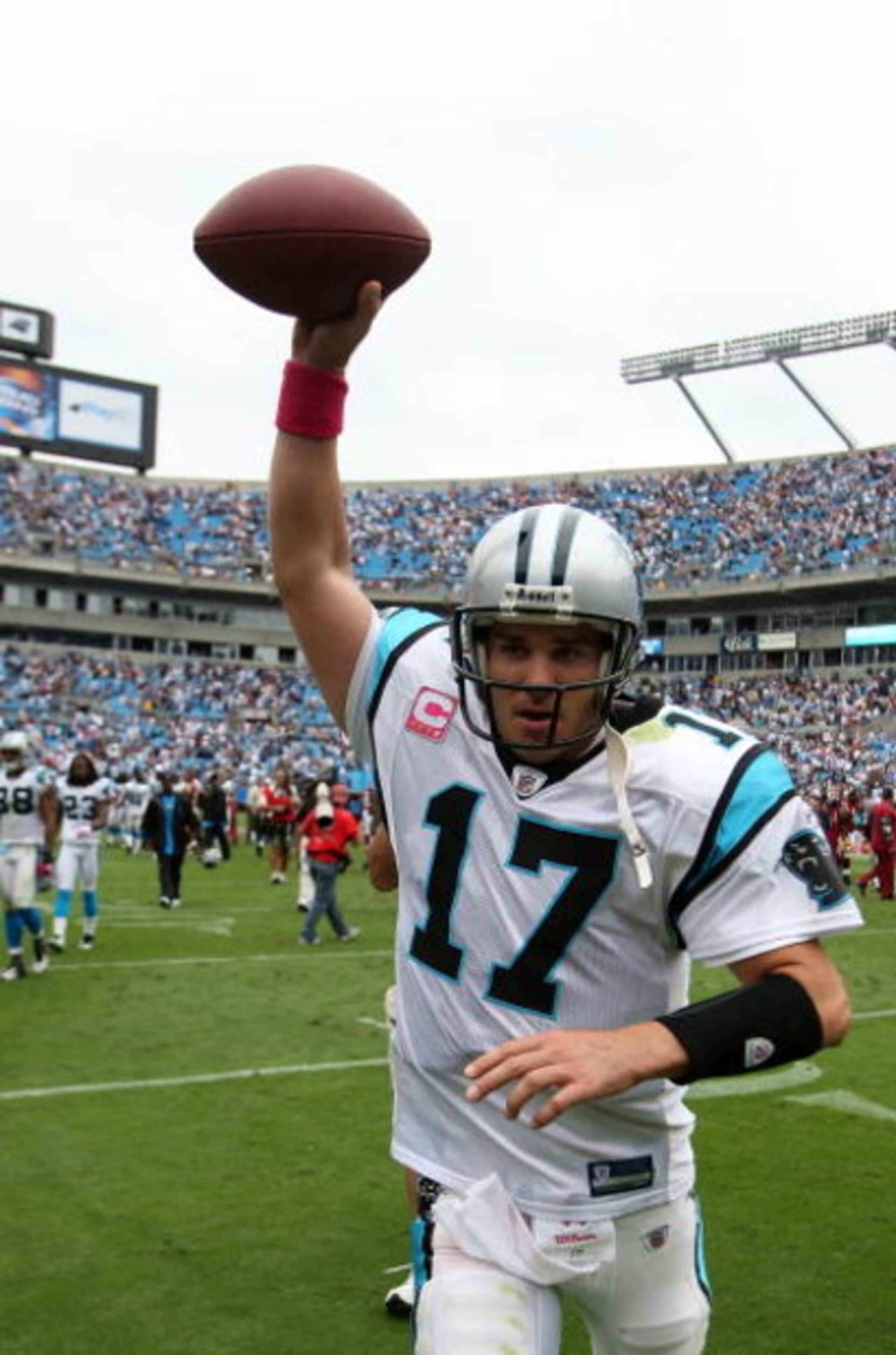 CHARLOTTE, NC - OCTOBER 11:  Jake Delhomme #17 of the Carolina Panthers celebrates after winning the game 20-17 against the Washington Redskins at Bank of America Stadium on October 11, 2009 in Charlotte, North Carolina.  (Photo by Streeter Lecka/Getty Im