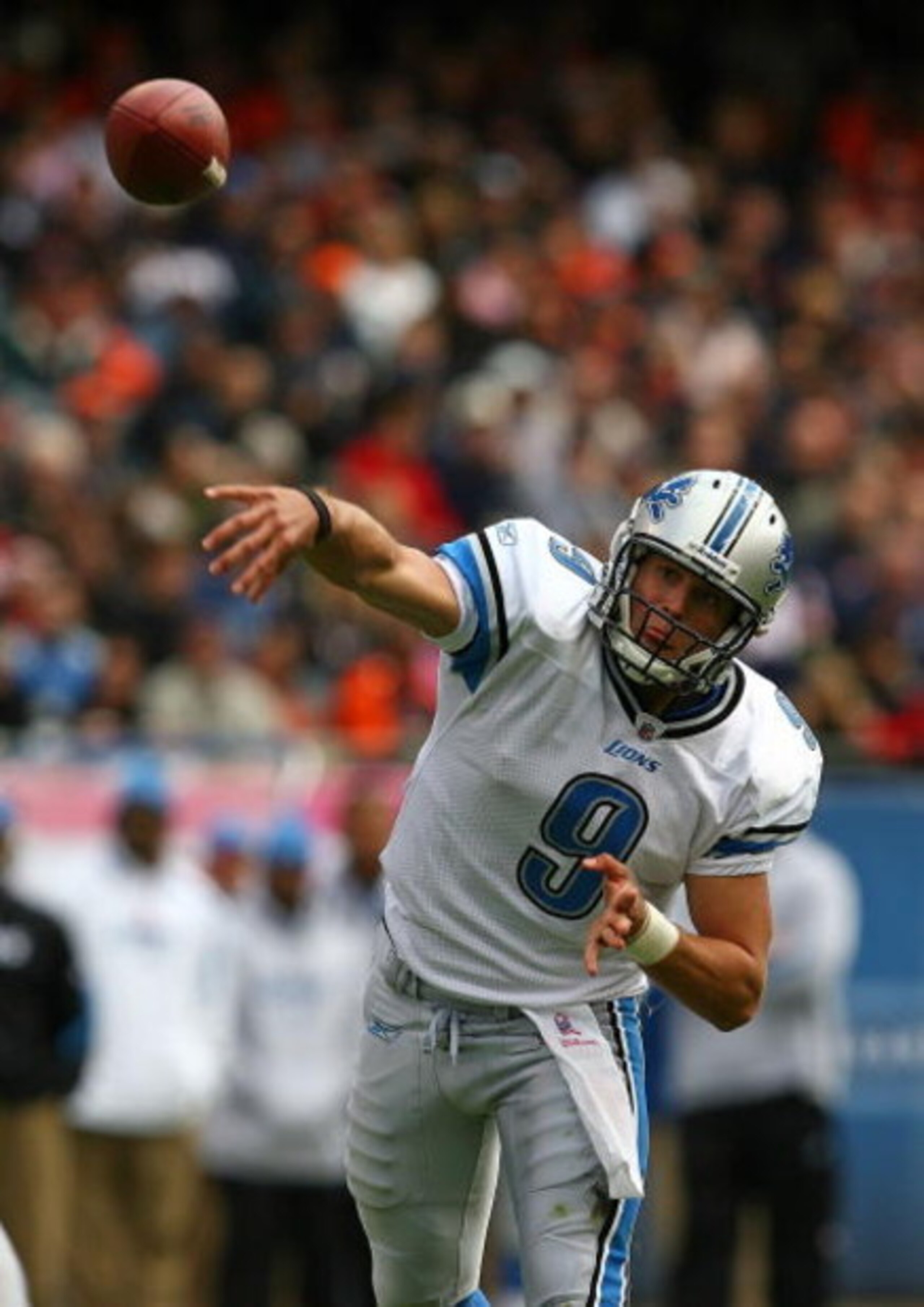CHICAGO - OCTOBER 04: Matthew Stafford #9 of the Detroit Lionsl throws a pass against the Chicago Bears on October 4, 2009 at Soldier Field in Chicago, Illinois. The Bears defeated the Lions 48-24. (Photo by Jonathan Daniel/Getty Images)