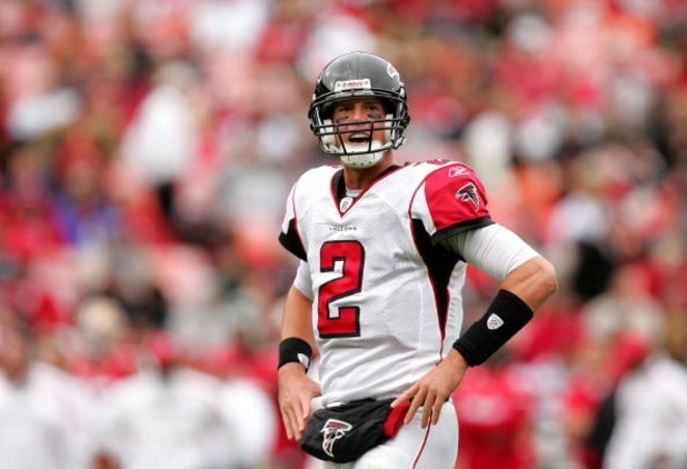 SAN FRANCISCO - OCTOBER 11:  Matt Ryan #2 of the Atlanta Falcons talks to his teammates during their game against the San Francisco 49ers at Candlestick Park on October 11, 2009 in San Francisco, California.  (Photo by Ezra Shaw/Getty Images)
