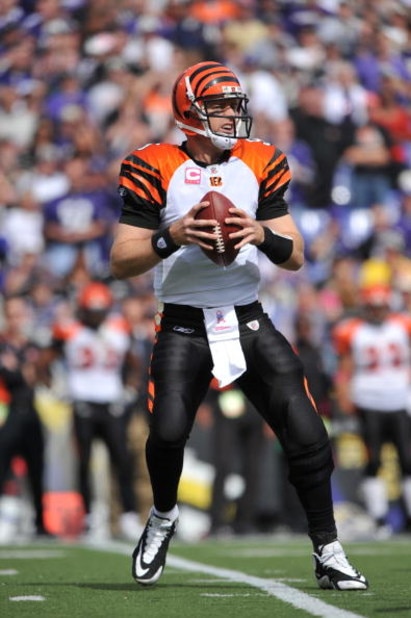 BALTIMORE - OCTOBER 11:  Carson Palmer #9 of the Cincinnati Bengals looks to pass against the Baltimore Ravens at M&T Bank Stadium on October 11, 2009 in Baltimore, Maryland. The Bengals defeated the Ravens 17-14. (Photo by Larry French/Getty Images)