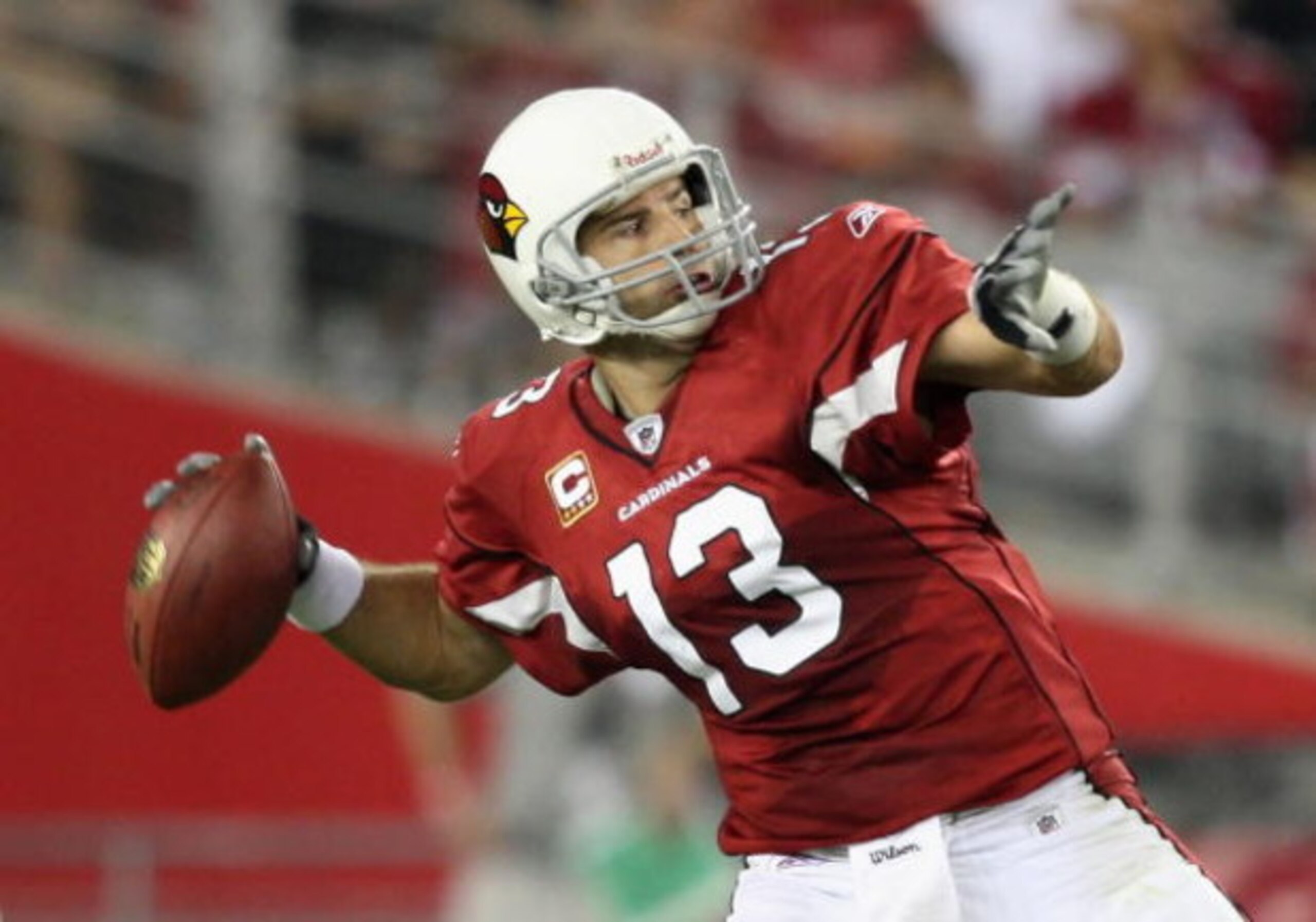 GLENDALE, AZ - SEPTEMBER 27: Quarterback Kurt Warner #13 of the Arizona Cardinals throws a pass during the NFL game against the Indianapolis Colts at the Universtity of Phoenix Stadium on September 27, 2009 in Glendale, Arizona. The Colts defeated the C GLENDALE, AZ - SEPTEMBER 27: Quarterback Kurt Warner #13 of the Arizona Cardinals throws a pass during the NFL game against the Indianapolis Colts at the Universtity of Phoenix Stadium on September 27, 2009 in Glendale, Arizona. The Colts defeated the C