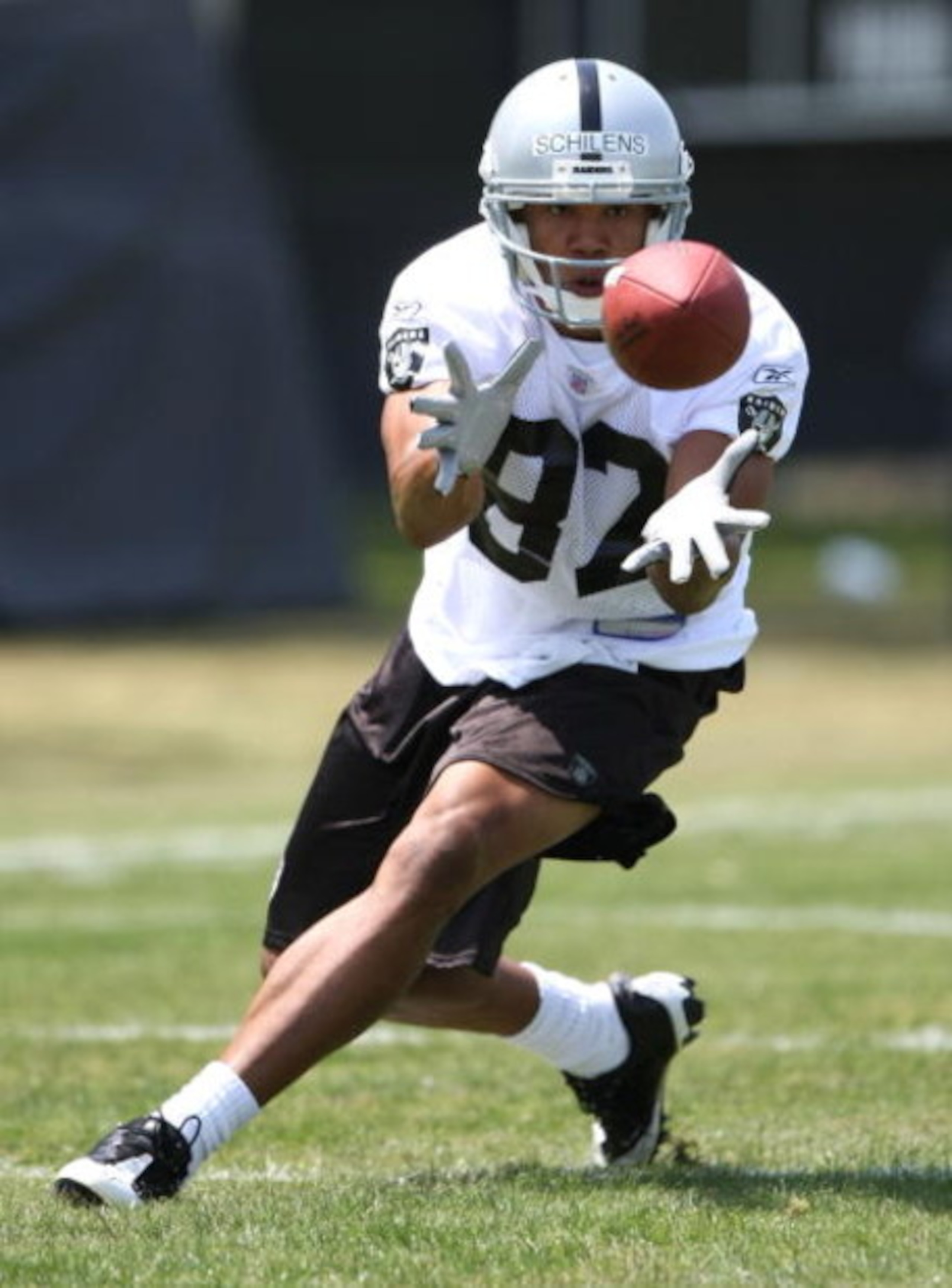 ALAMEDA, CA - MAY 09:  Chaz Schilens #82 of the Oakland Raiders works out at the rookie mini-camp at the Raiders training facility on May 9, 2008 in Alameda, California.  (Photo by Jed Jacobsohn/Getty Images)