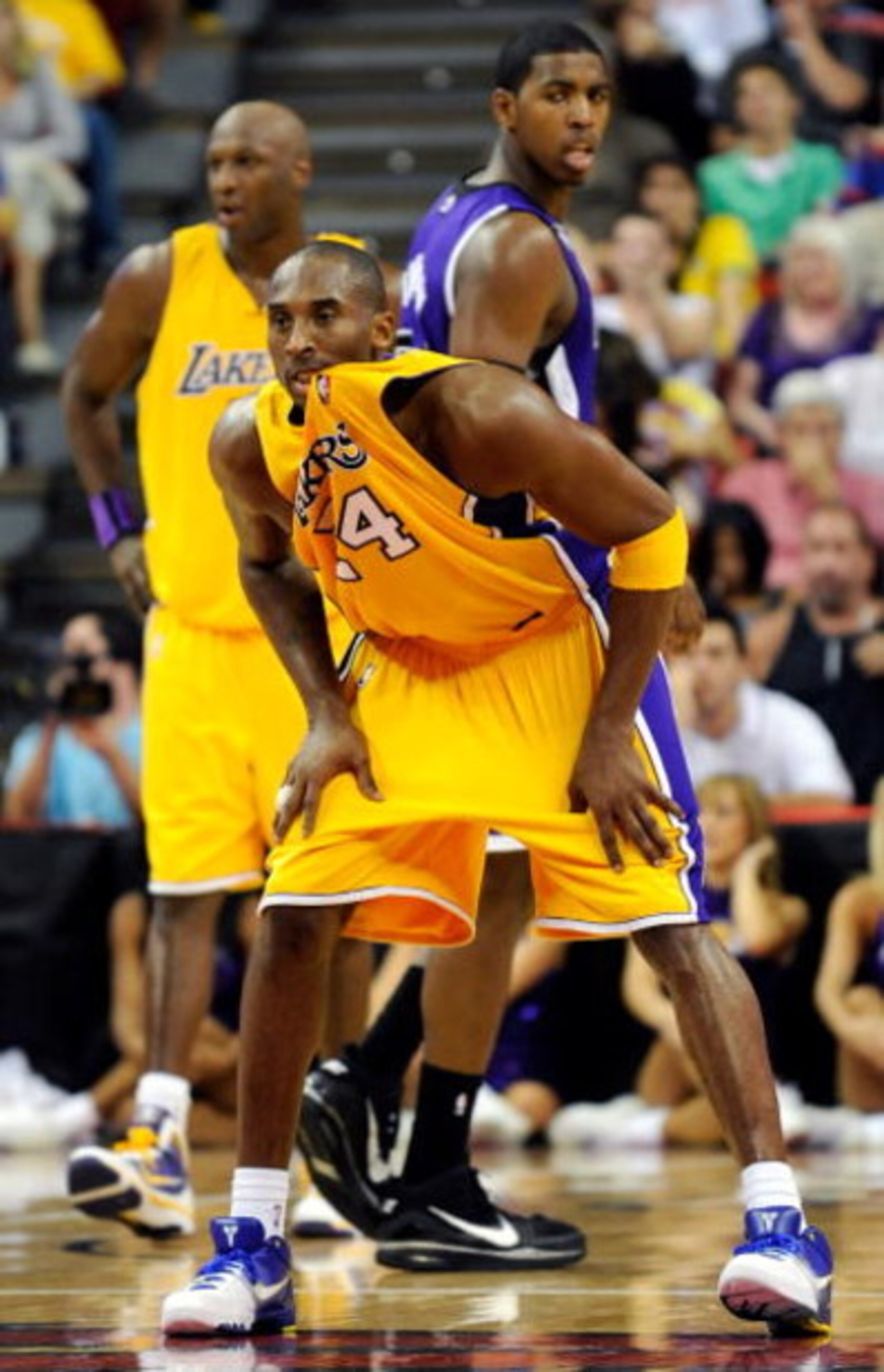 LAS VEGAS - OCTOBER 15: Kobe Bryant #24 of the Los Angeles Lakers chews on his jersey as he plays defense against the Sacramento Kings during their preseason game at the Thomas & Mack Center October 15, 2009 in Las Vegas, Nevada. NOTE TO USER: User expre LAS VEGAS - OCTOBER 15: Kobe Bryant #24 of the Los Angeles Lakers chews on his jersey as he plays defense against the Sacramento Kings during their preseason game at the Thomas & Mack Center October 15, 2009 in Las Vegas, Nevada. NOTE TO USER: User expre