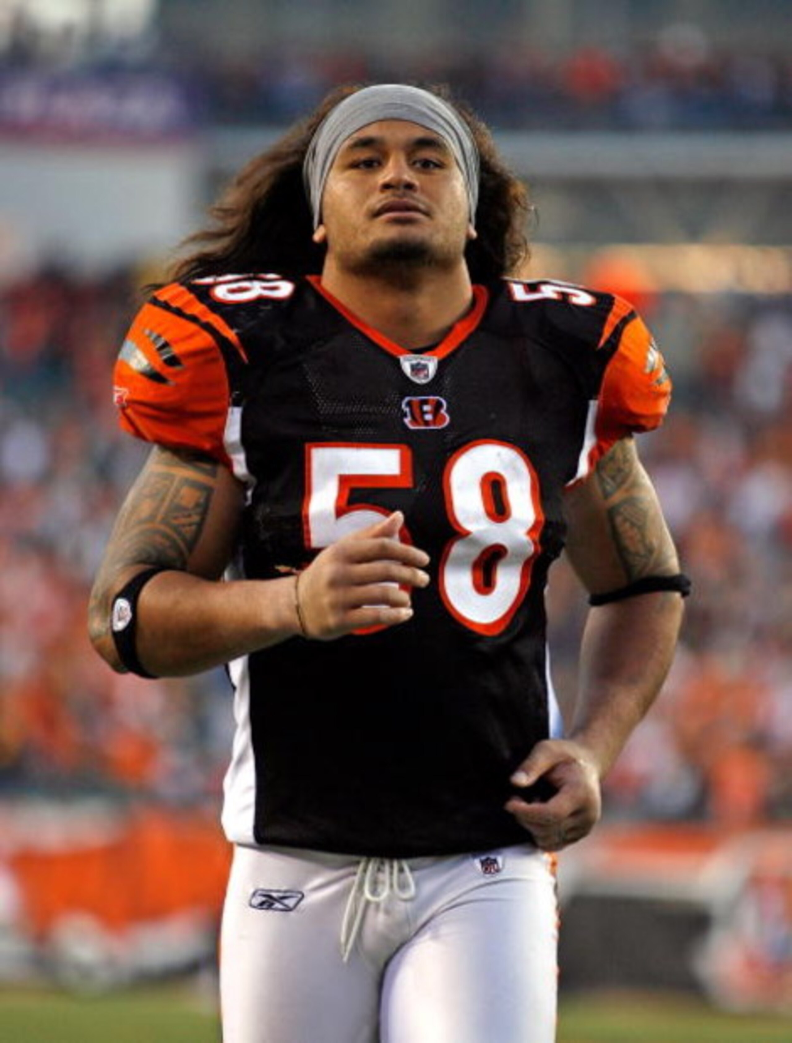 CINCINNATI - SEPTEMBER 27: Rey Maualuga #58 of the Cincinnati Bengals is pictured during the NFL game against the Pittsburgh Steelers at Paul Brown Stadium on September 27, 2009 in Cincinnati, Ohio. The Bengals won 23-20. (Photo by Andy Lyons/Getty Ima CINCINNATI - SEPTEMBER 27: Rey Maualuga #58 of the Cincinnati Bengals is pictured during the NFL game against the Pittsburgh Steelers at Paul Brown Stadium on September 27, 2009 in Cincinnati, Ohio. The Bengals won 23-20. (Photo by Andy Lyons/Getty Ima