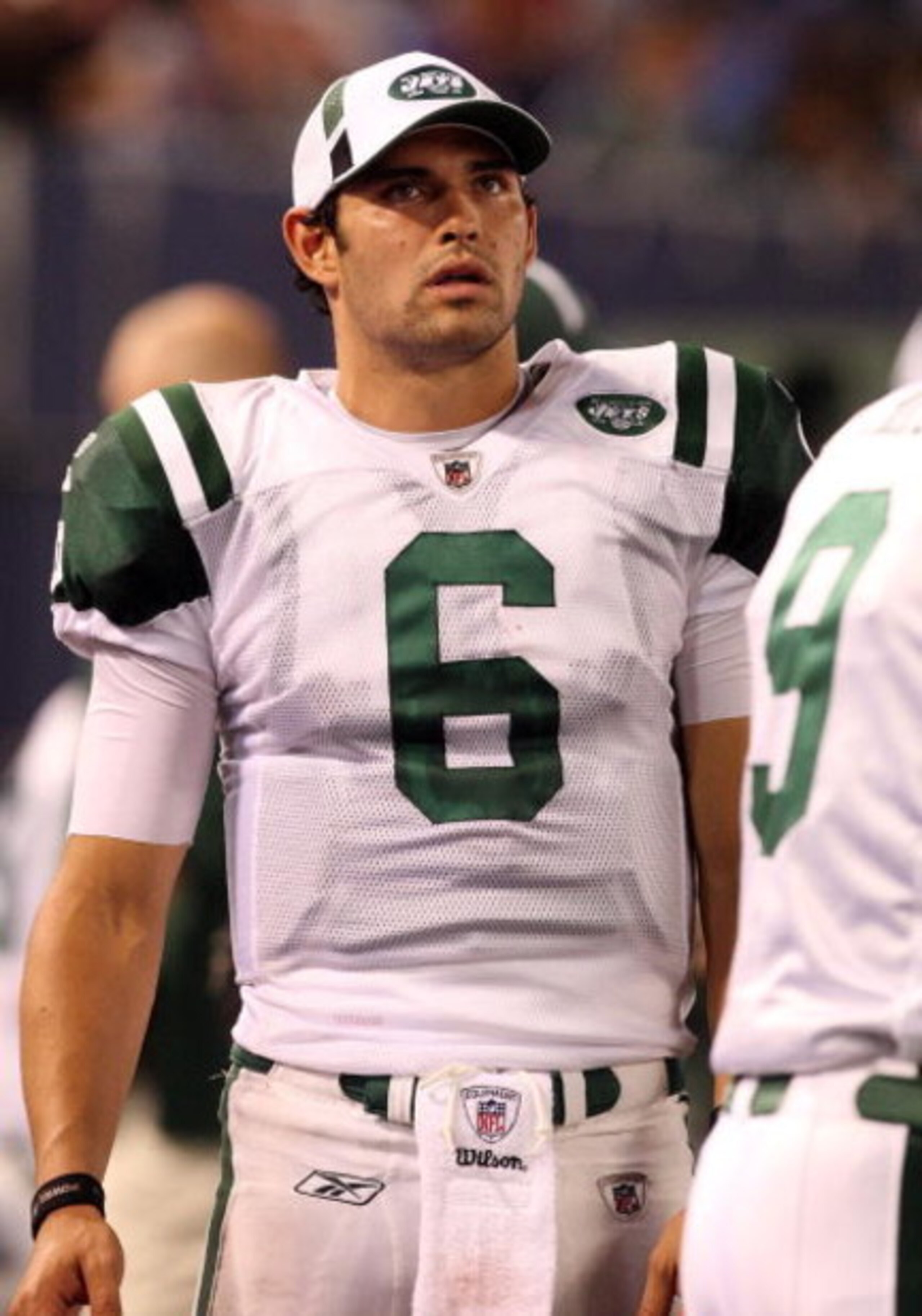 EAST RUTHERFORD, NJ - AUGUST 29: Mark Sanchez #6 of the New York Jets looks on against the New York Giants on August 29, 2009 at Giants Stadium in East Rutherford, New Jersey. (Photo by Jim McIsaac/Getty Images) EAST RUTHERFORD, NJ - AUGUST 29: Mark Sanchez #6 of the New York Jets looks on against the New York Giants on August 29, 2009 at Giants Stadium in East Rutherford, New Jersey. (Photo by Jim McIsaac/Getty Images)
