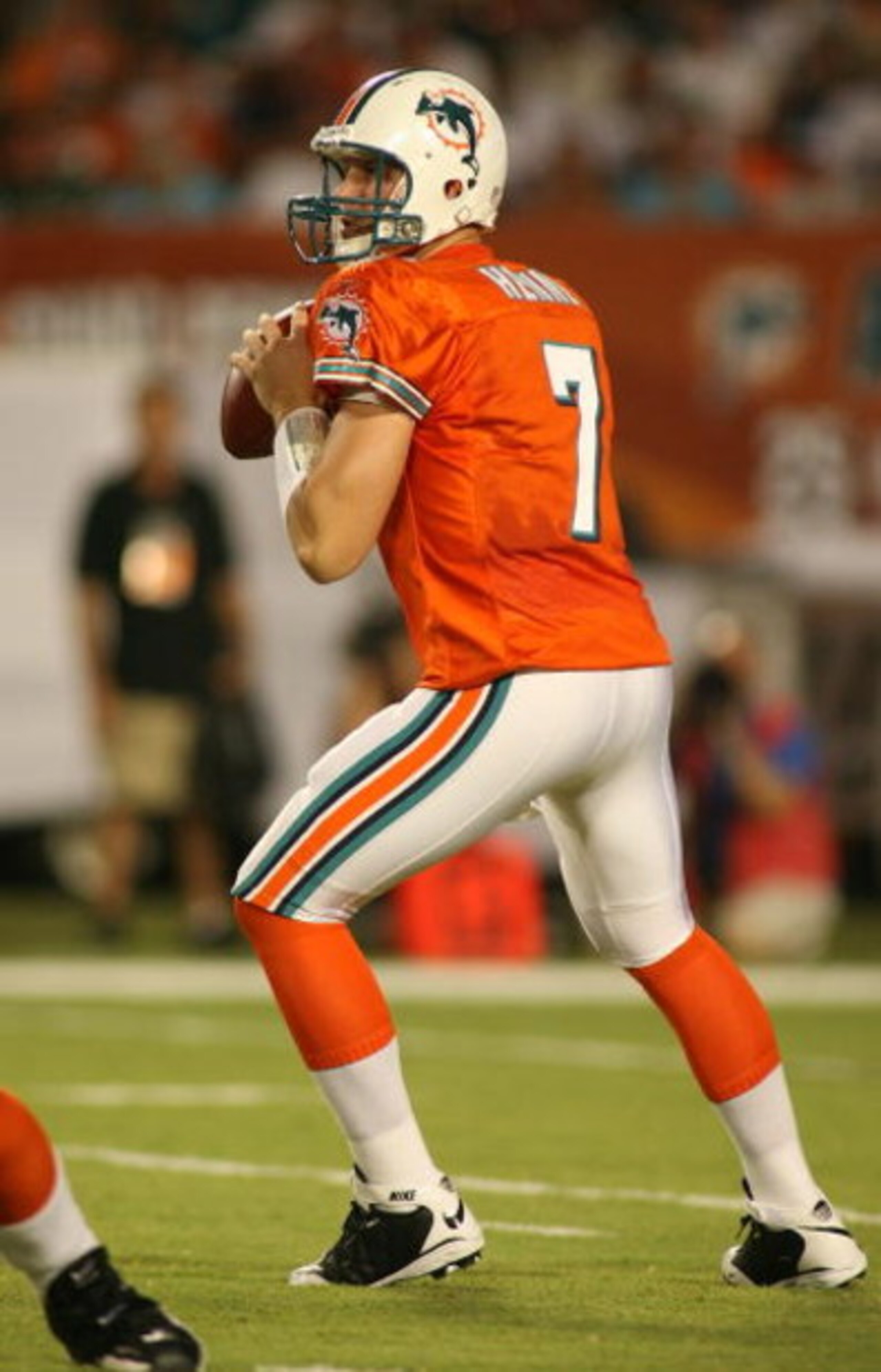 MIAMI - OCTOBER 12: Quarterback Chad Henne #7 of the Miami Dolphins throws against the New York Jets f prior to at Land Shark Stadium on October 12, 2009 in Miami, Florida. Miami defeated New York 31-27. (Photo by Marc Serota/Getty Images) MIAMI - OCTOBER 12: Quarterback Chad Henne #7 of the Miami Dolphins throws against the New York Jets f prior to at Land Shark Stadium on October 12, 2009 in Miami, Florida. Miami defeated New York 31-27. (Photo by Marc Serota/Getty Images)