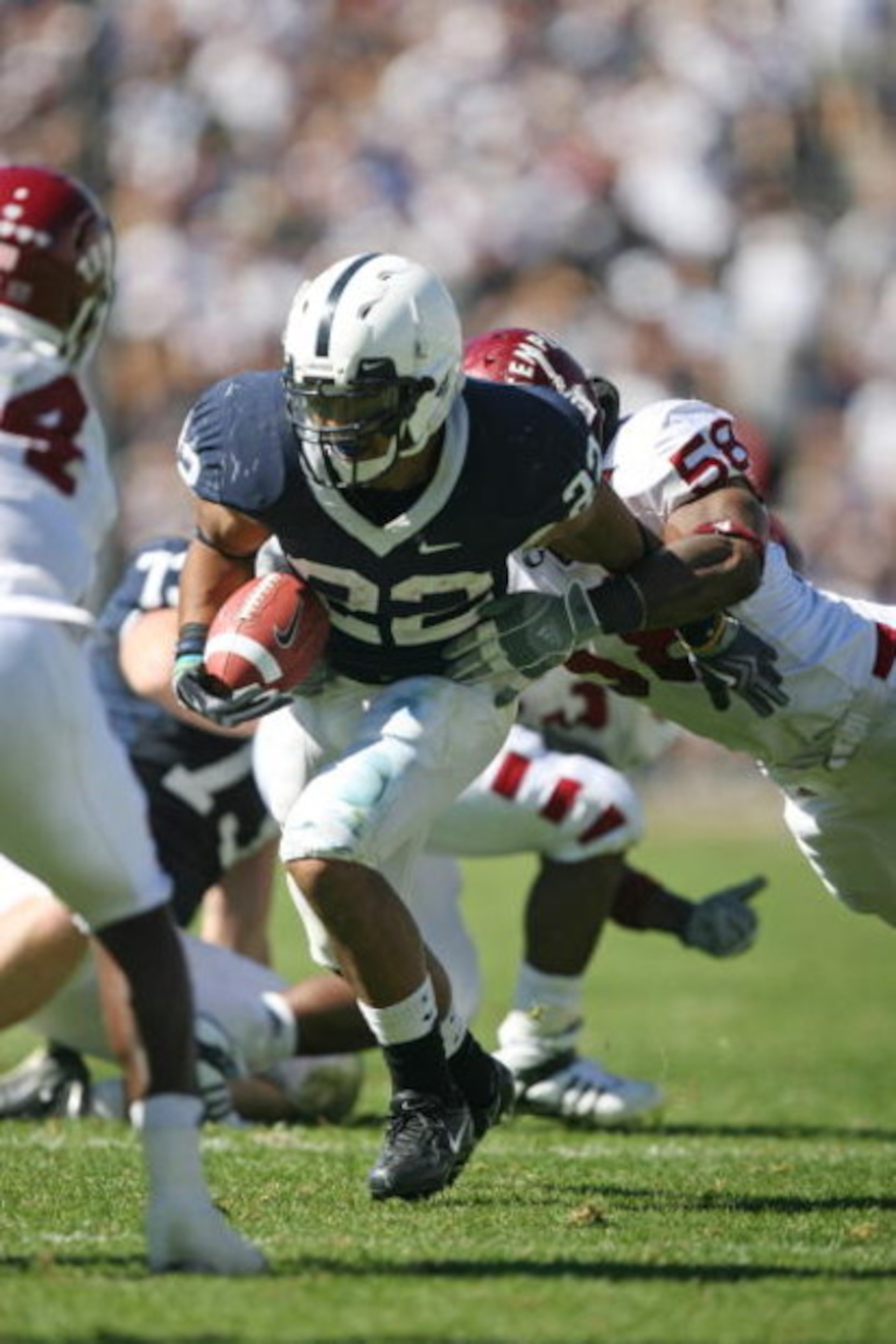 STATE COLLEGE, PA - SEPTEMBER 19: Running back Evan Royster #22 of the Penn State Nittany Lions carries the ball during a game against the Temple Owls on September 19, 2009 at Beaver Stadium in State College, Pennsylvania. (Photo by Hunter Martin/Getty Im