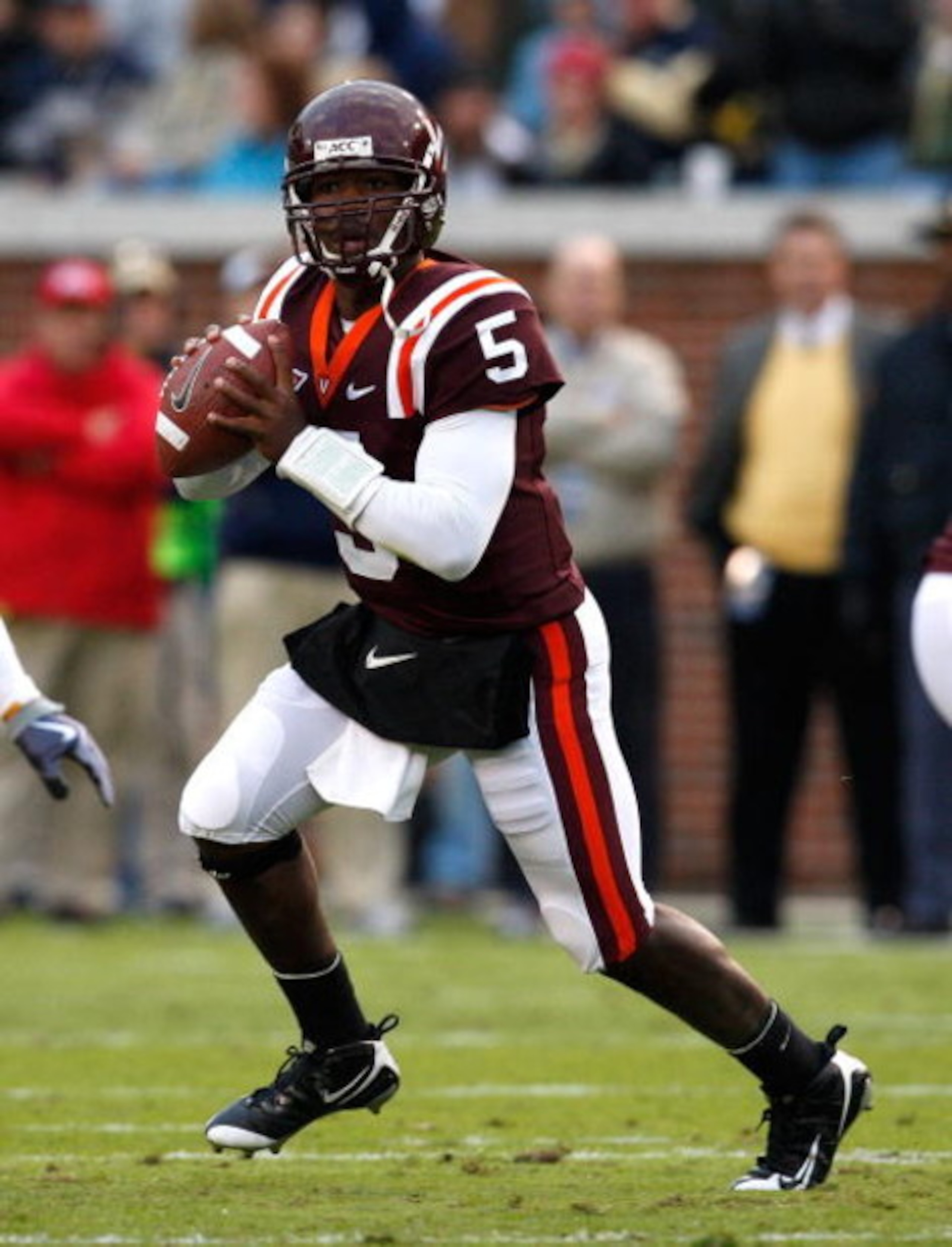 ATLANTA - OCTOBER 17: Quarterback Tyrod Taylor #5 of the Virginia Tech Hokies against the Georgia Tech Yellow Jackets at Bobby Dodd Stadium on October 17, 2009 in Atlanta, Georgia. (Photo by Kevin C. Cox/Getty Images) ATLANTA - OCTOBER 17: Quarterback Tyrod Taylor #5 of the Virginia Tech Hokies against the Georgia Tech Yellow Jackets at Bobby Dodd Stadium on October 17, 2009 in Atlanta, Georgia. (Photo by Kevin C. Cox/Getty Images)
